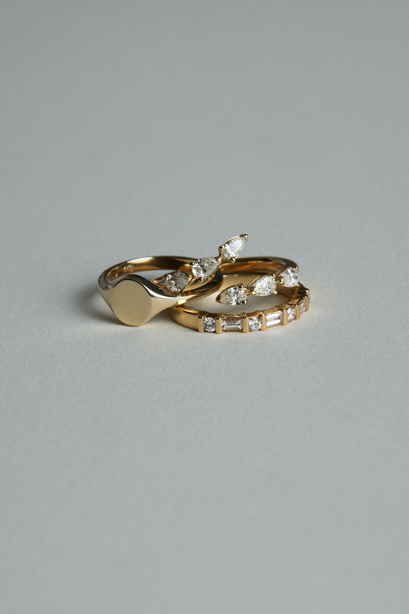 0.15 TCW Baguette & Round Shaped Moissanite Semi Eternity Wedding Band