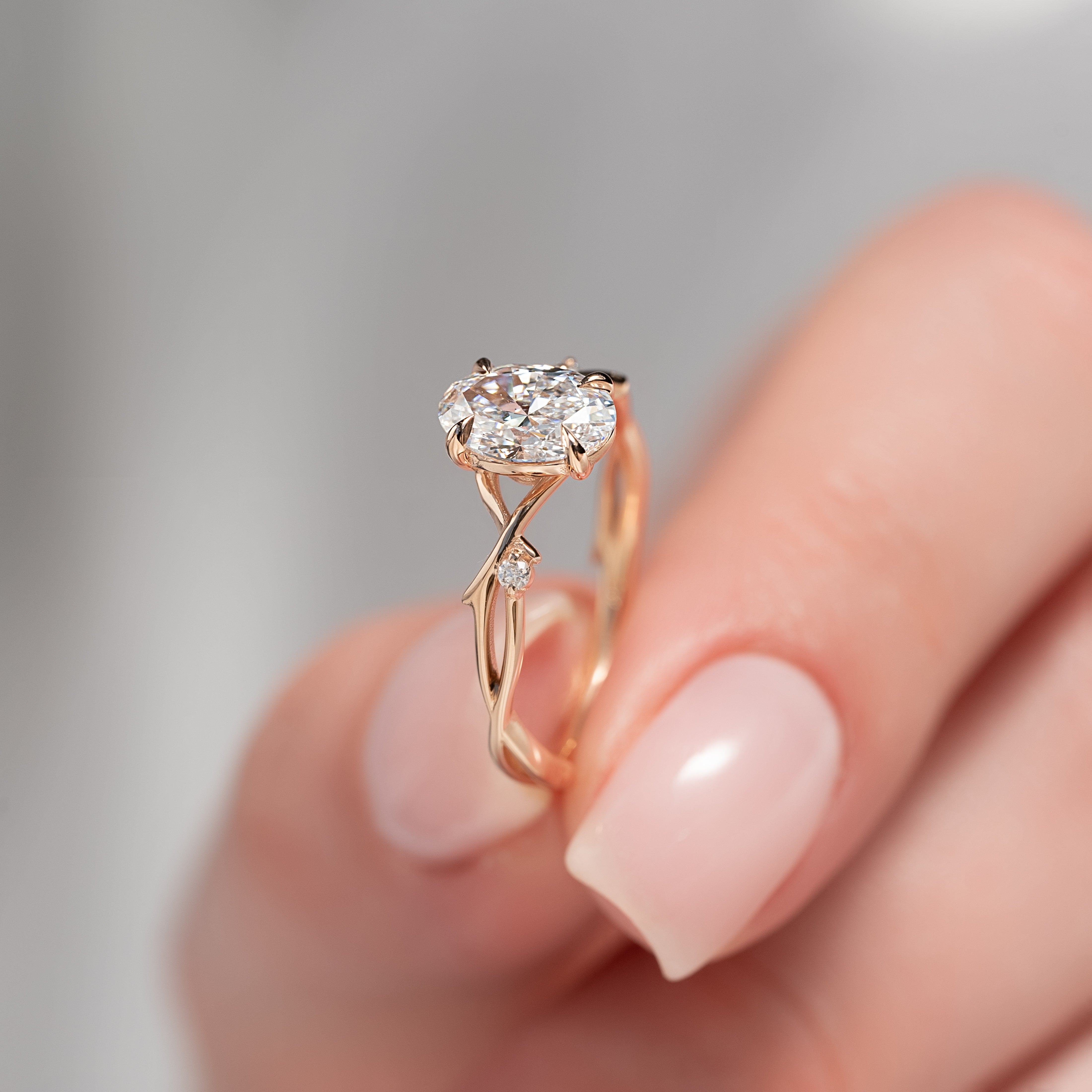 2.0 - 4.0 CT Oval Cut CVD Diamond twig Engagement Ring