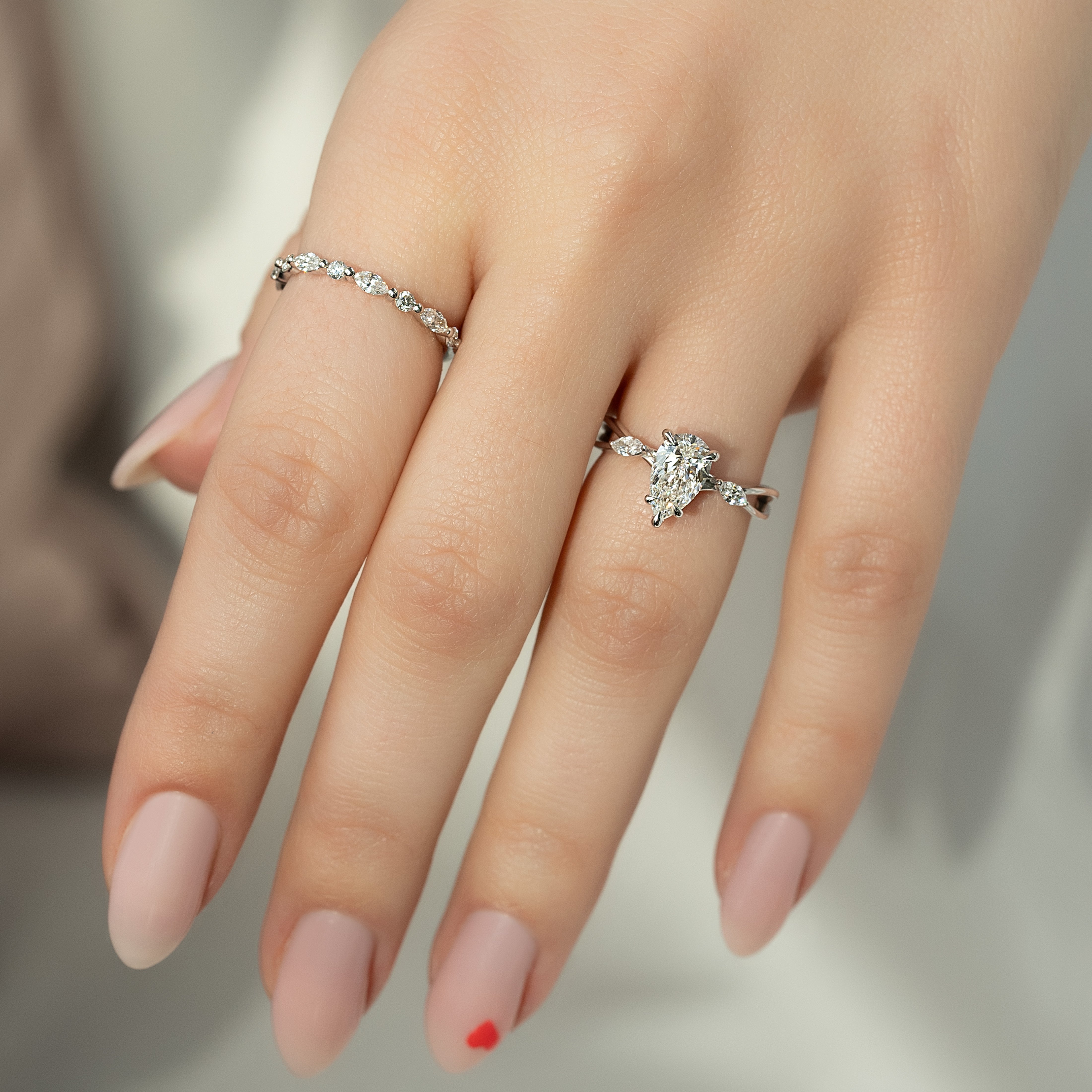 1.0 - 3.0 CT Pear Cut CVD Diamond twig Engagement Ring
