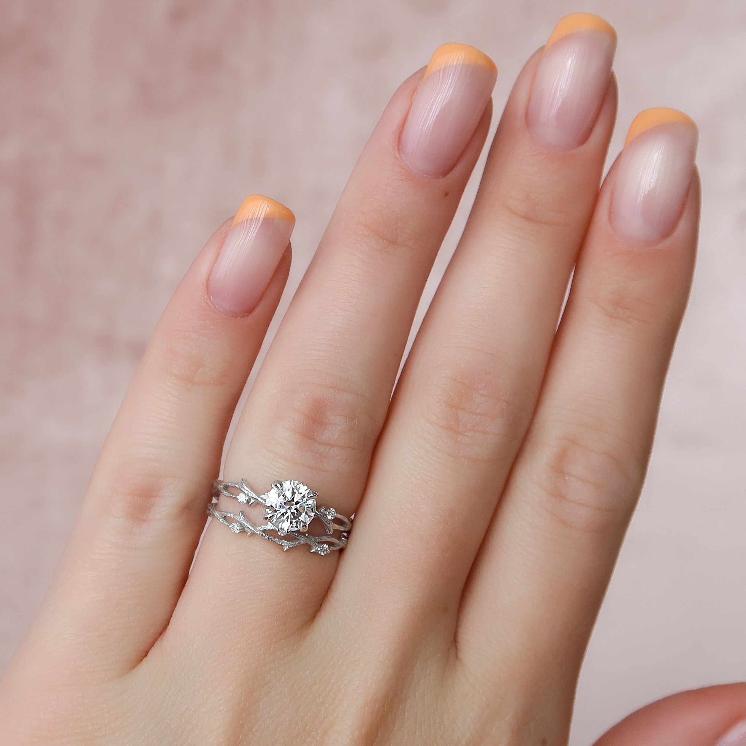 1.0 - 3.0 CT Round Cut CVD Diamond Twig Setting Engagement Ring