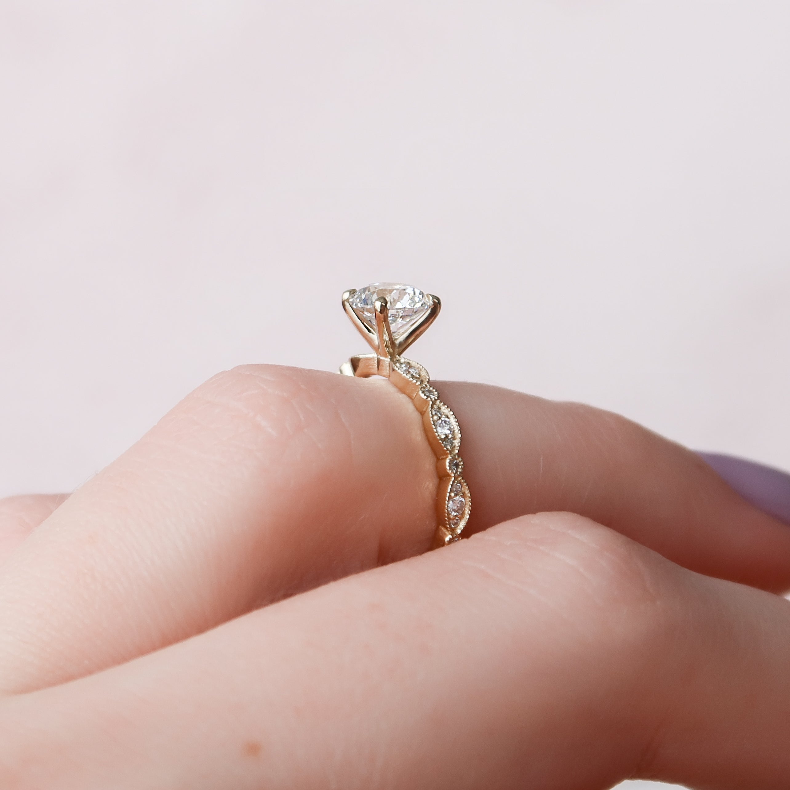 1.0 - 2.0 CT Round Cut Lab Grown Diamond art-deco Engagement Ring