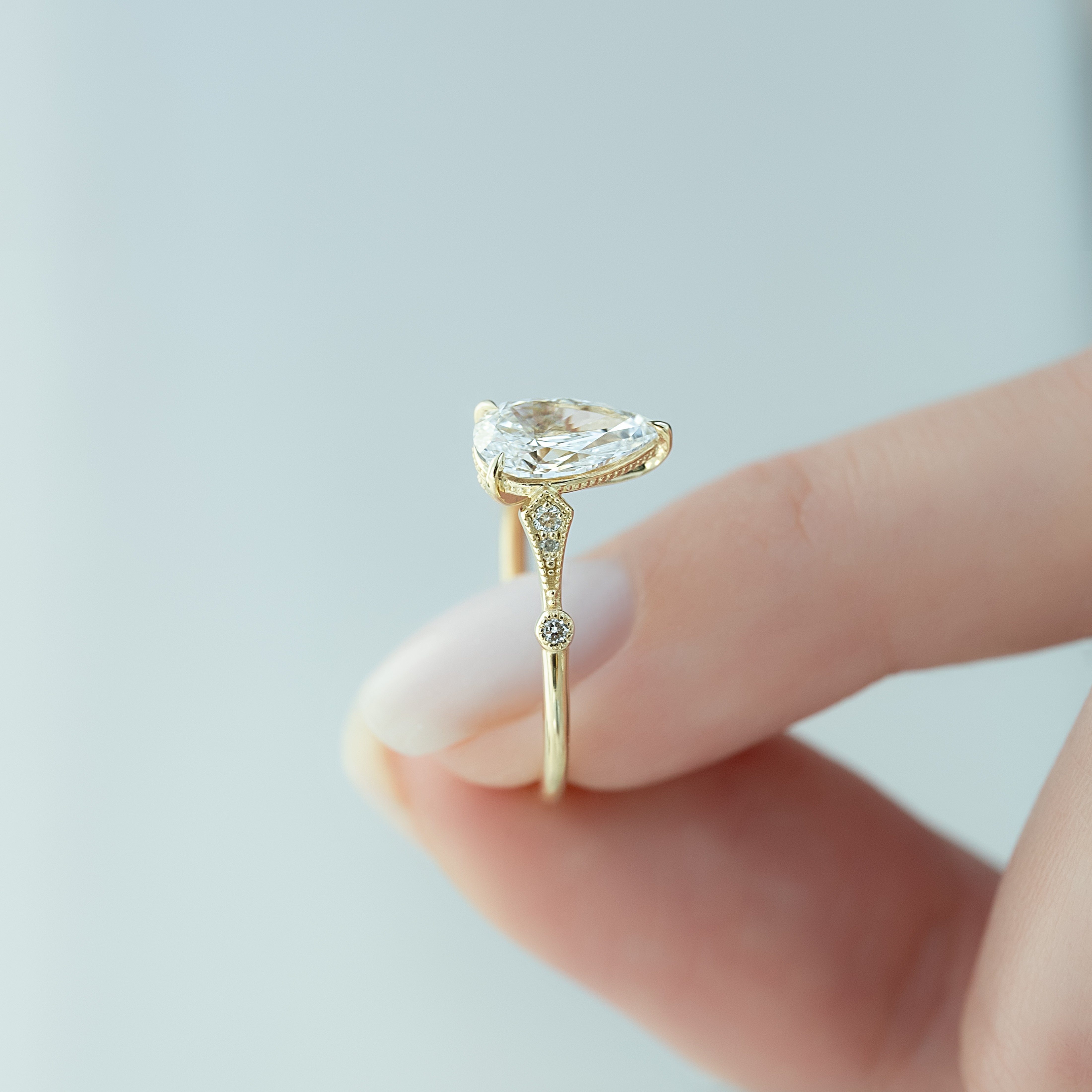 1.0 - 3.0 CT Pear Cut CVD Diamond Vintage Engagement Ring