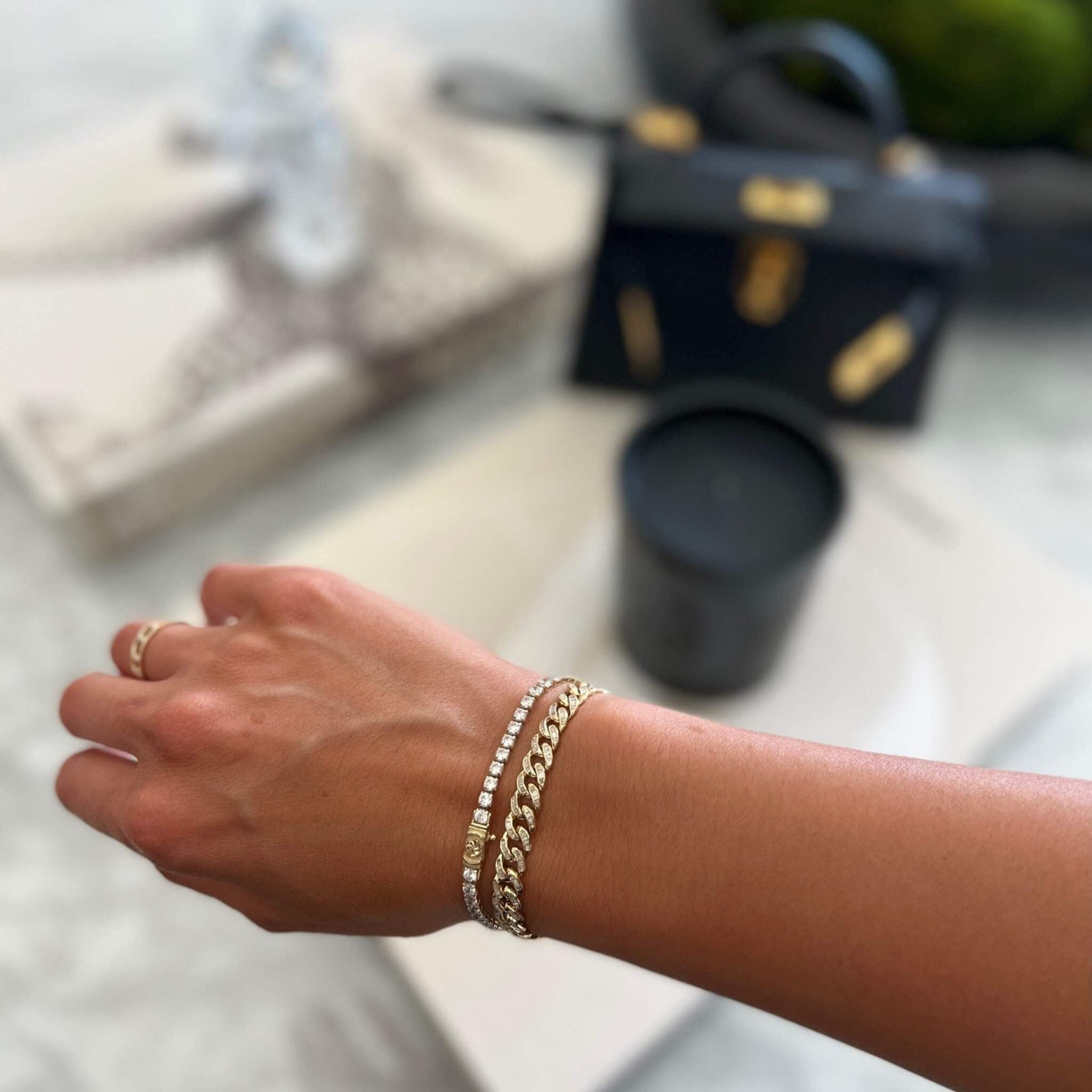 Round-shaped Lab Grown Diamond Tennis bracelets