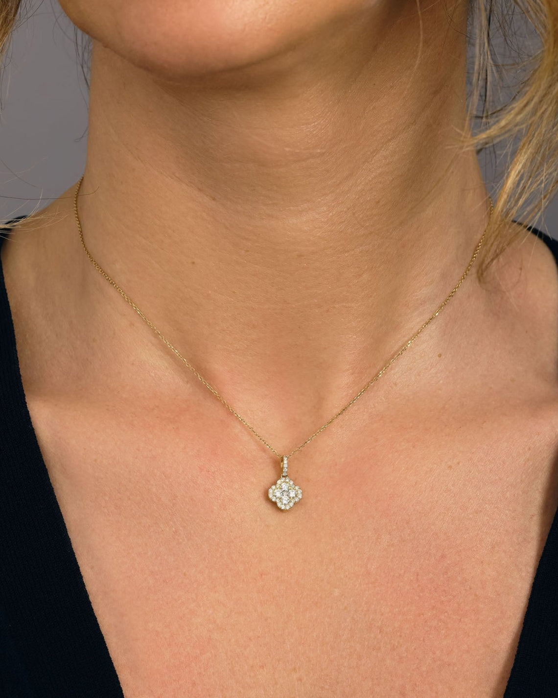 0.50 TCW Round Moissanite Diamond Clover Pendent Necklace - Camila Brown