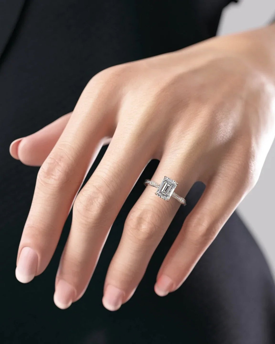 2.0 - 4.0 CT Emerald Cut CVD Diamond twist Engagement Ring