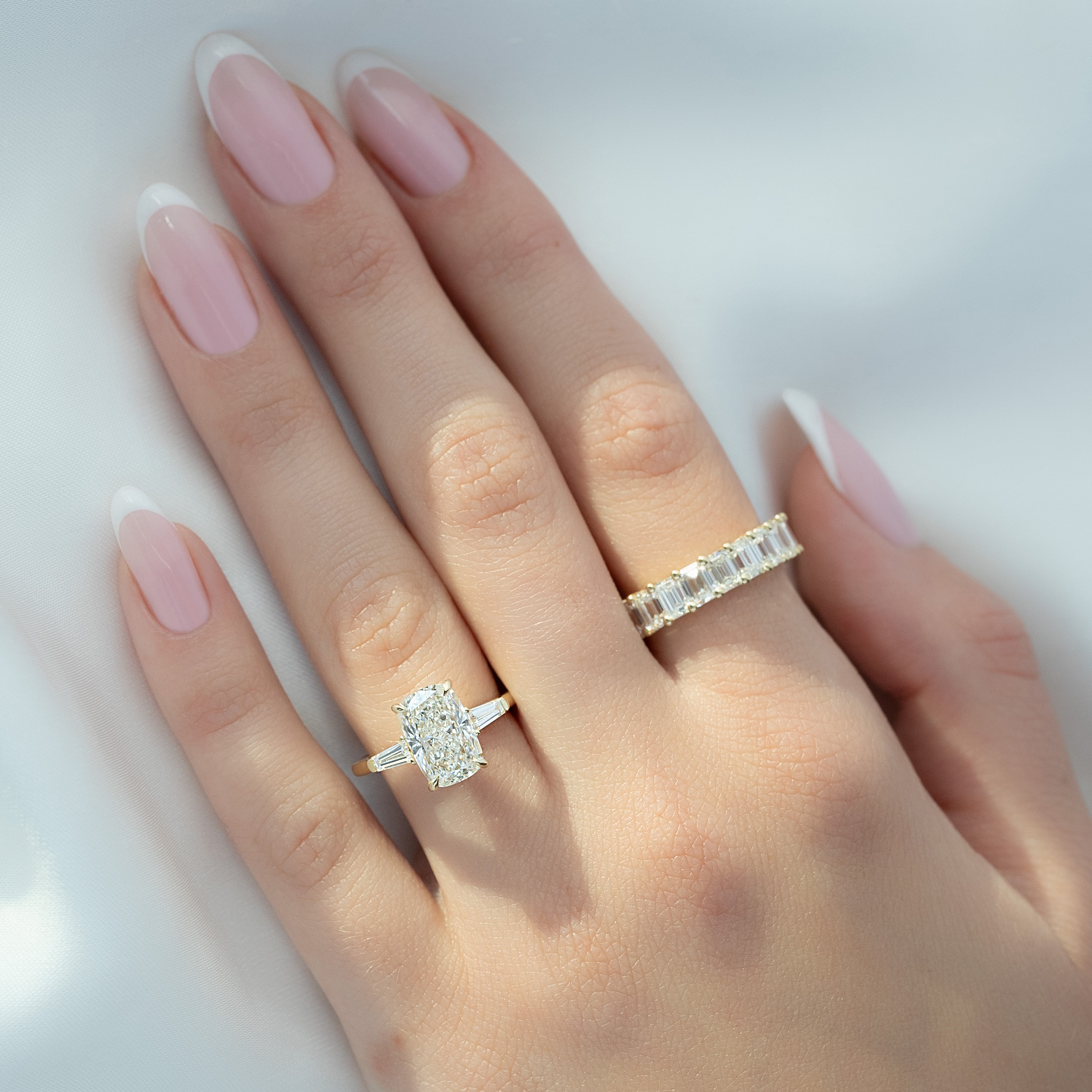 2.0 - 4.0 CT Elongated Cushion Cut CVD Diamond Three Stone Style Engagement Ring