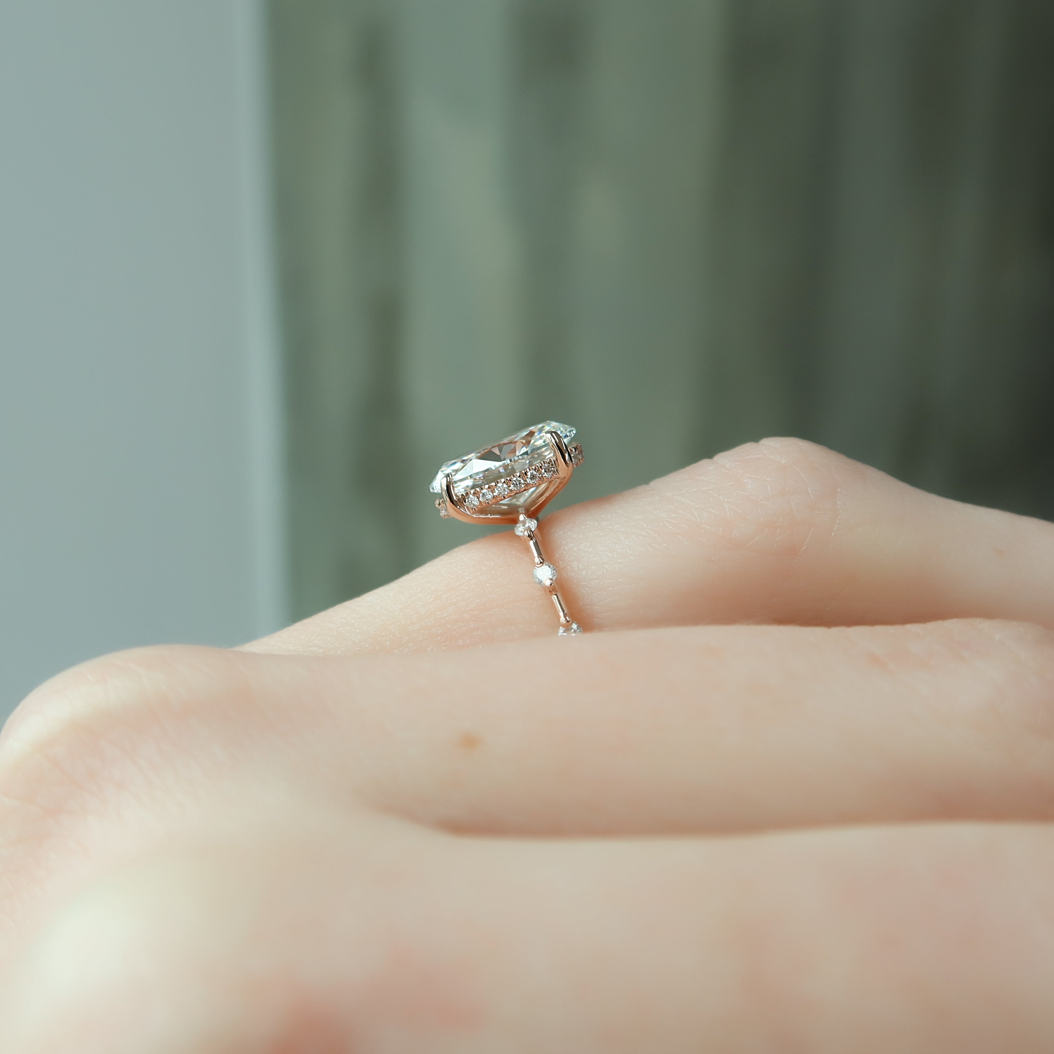 2.0 -4.0 CT Oval Cut Lab Grown Diamond Dainty Engagement Ring
