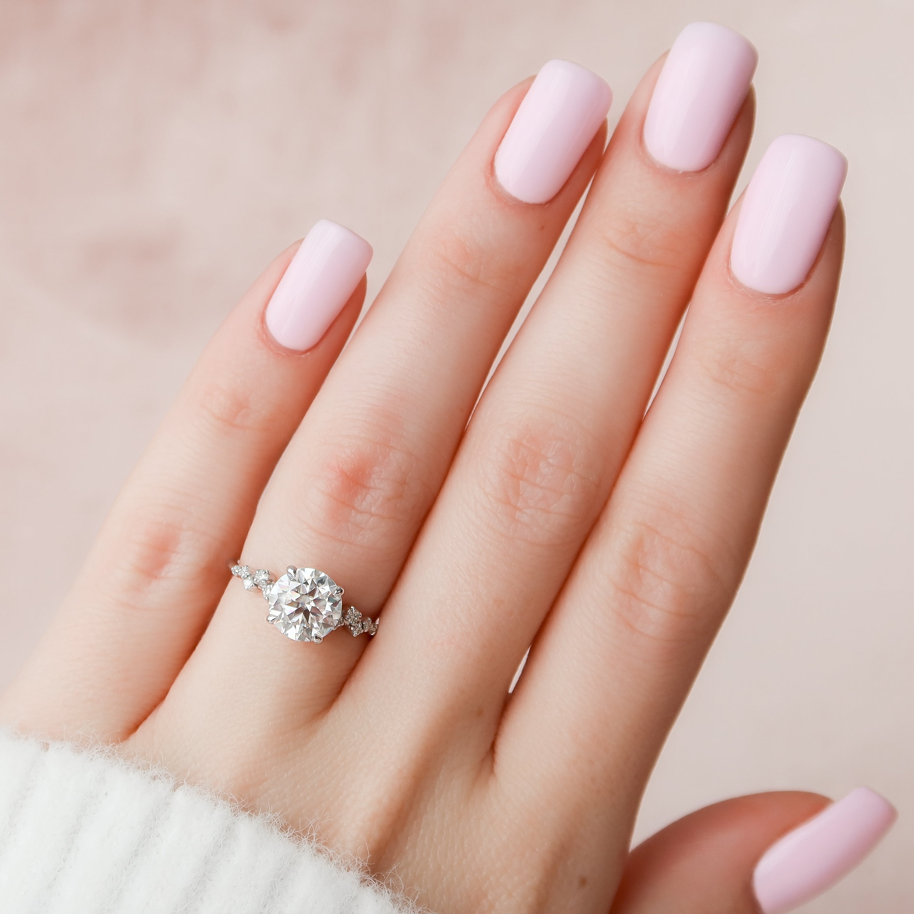 1.50 - 3.50 CT Round Cut Lab Grown Diamond mia-setting Engagement Ring