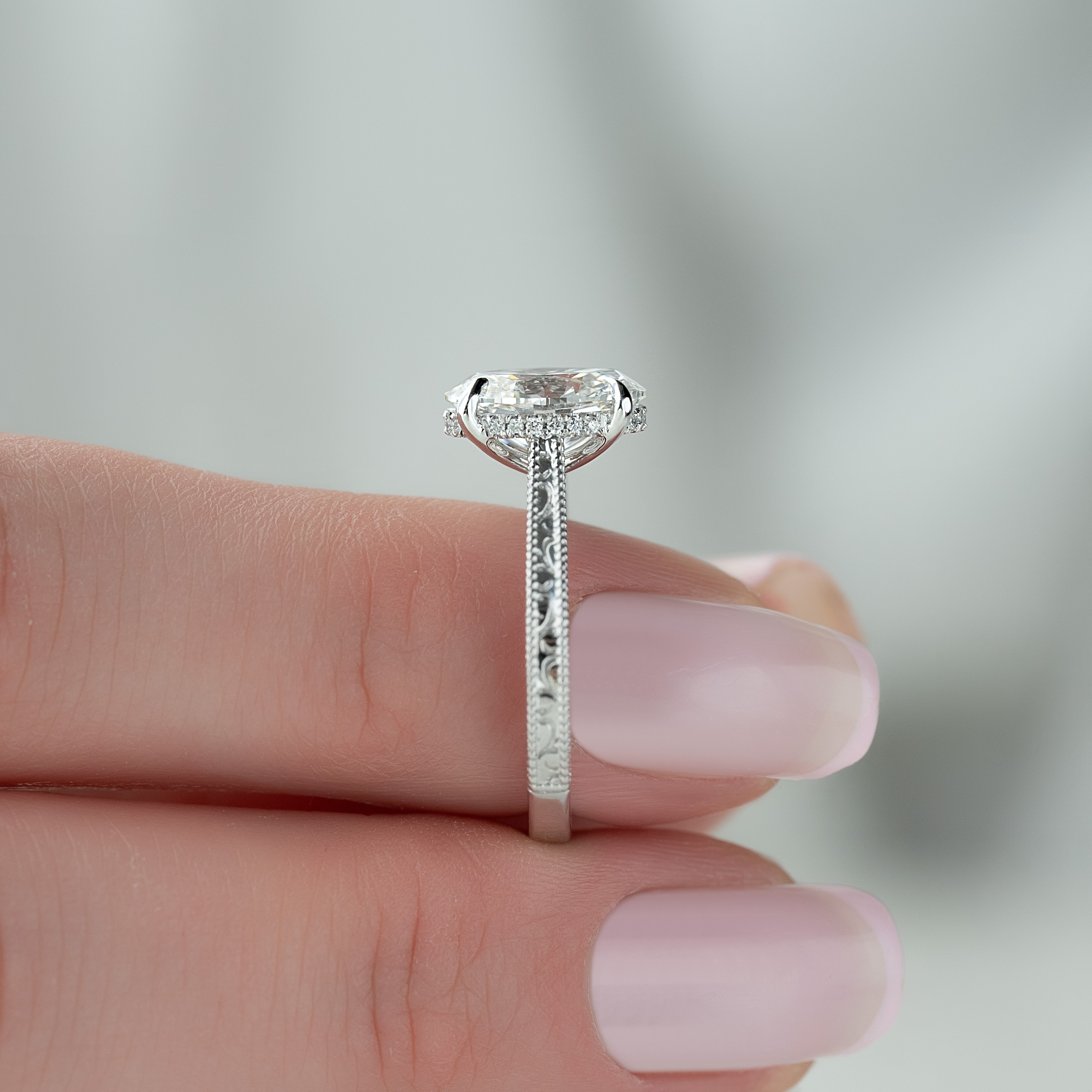 2.0 - 4.0 CT Oval Cut CVD Diamond Vintage Engagement Ring