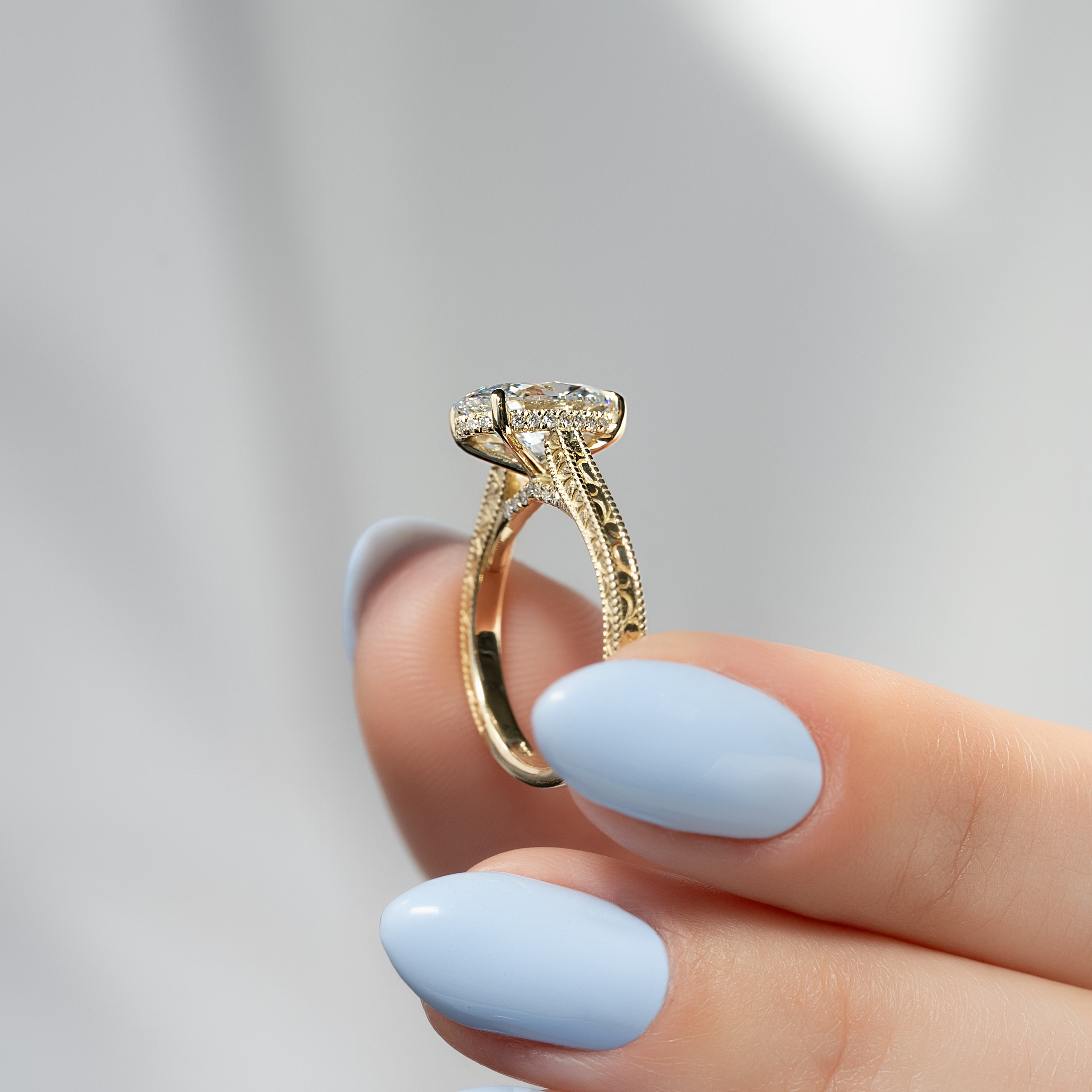 2.0 - 4.0 CT Oval Cut CVD Diamond Vintage Engagement Ring