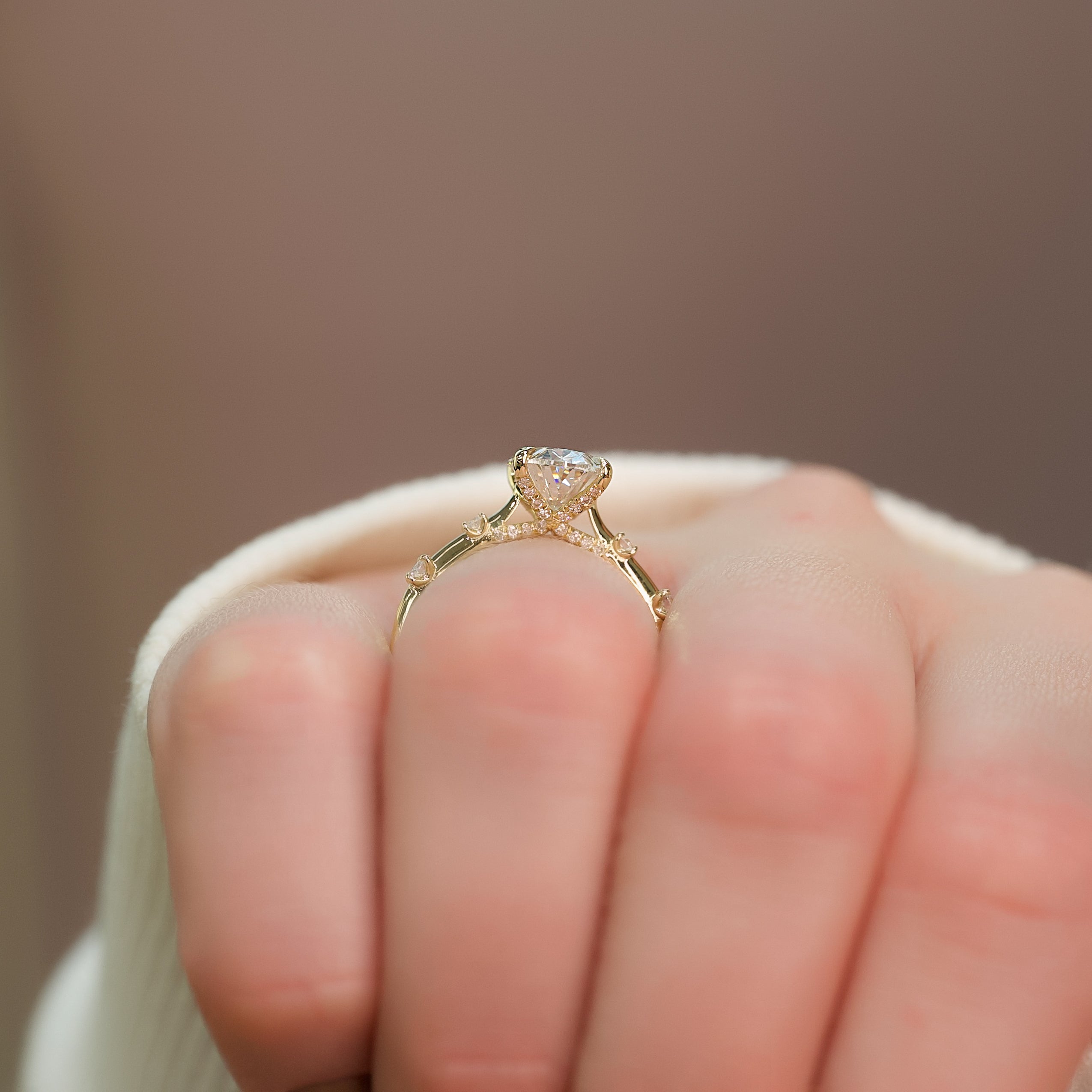2.0 - 4.0 CT Oval Cut CVD Diamond Dainty Engagement Ring
