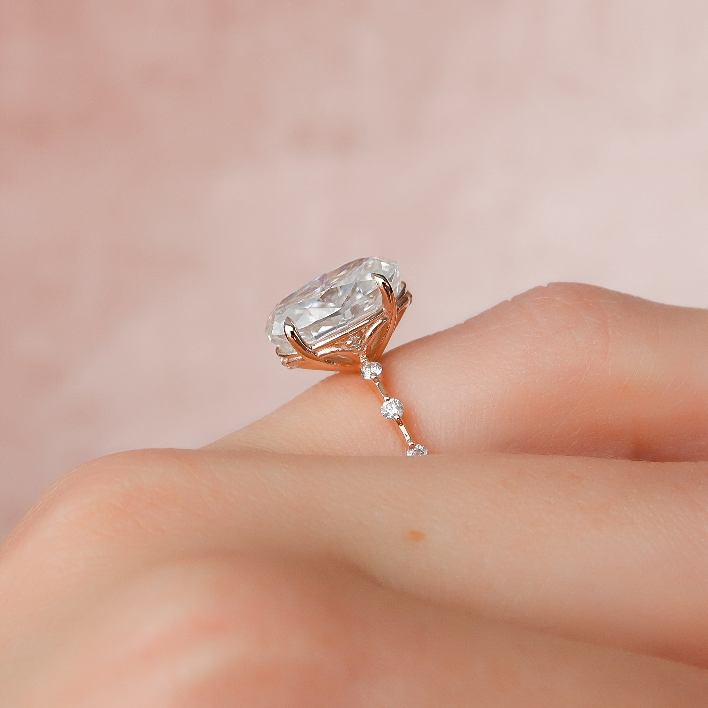 2.0 - 4.0 CT Oval Cut CVD Diamond Dainty Engagement Ring