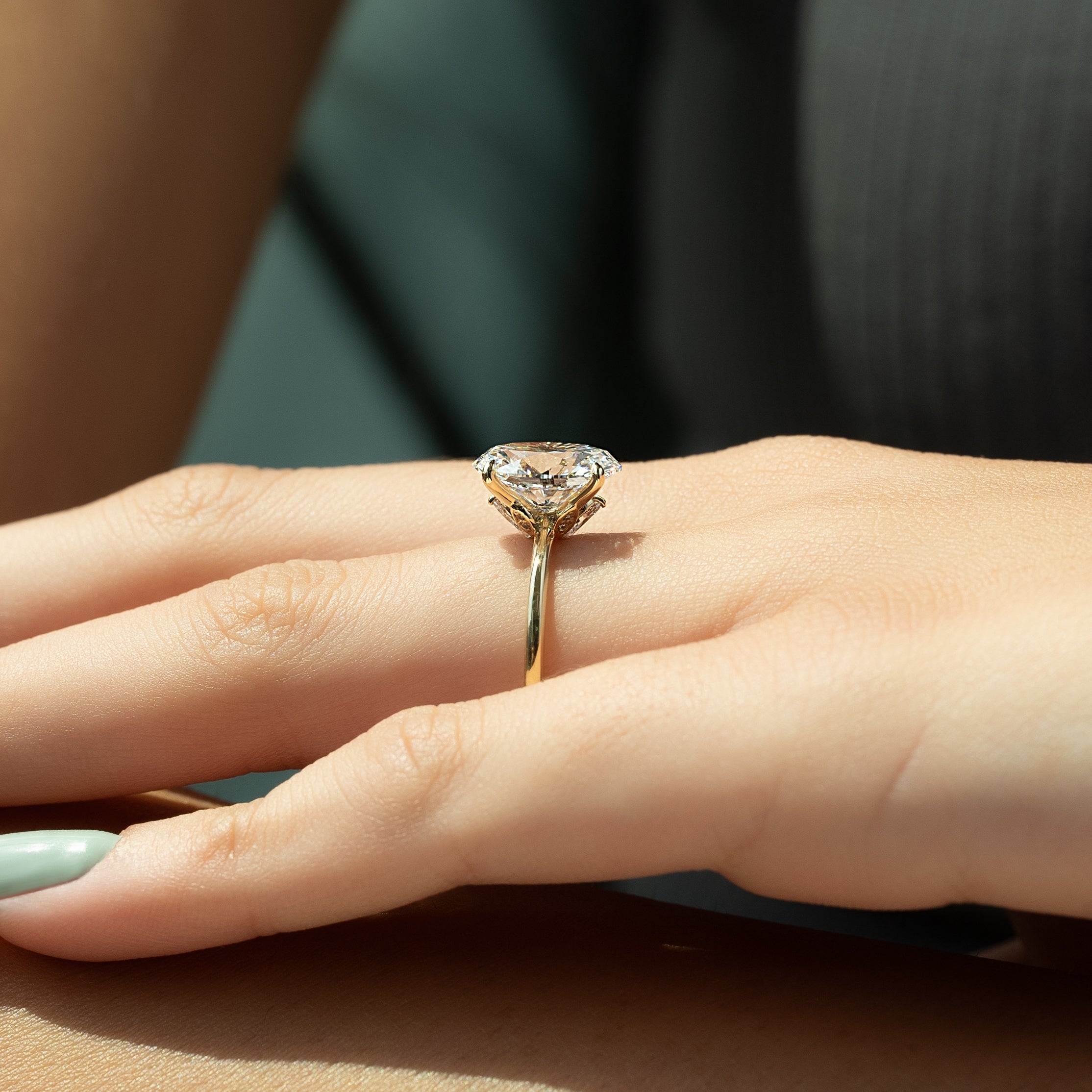 2.0 -4.0 CT Oval Cut CVD Diamond Solitaire Engagement Ring