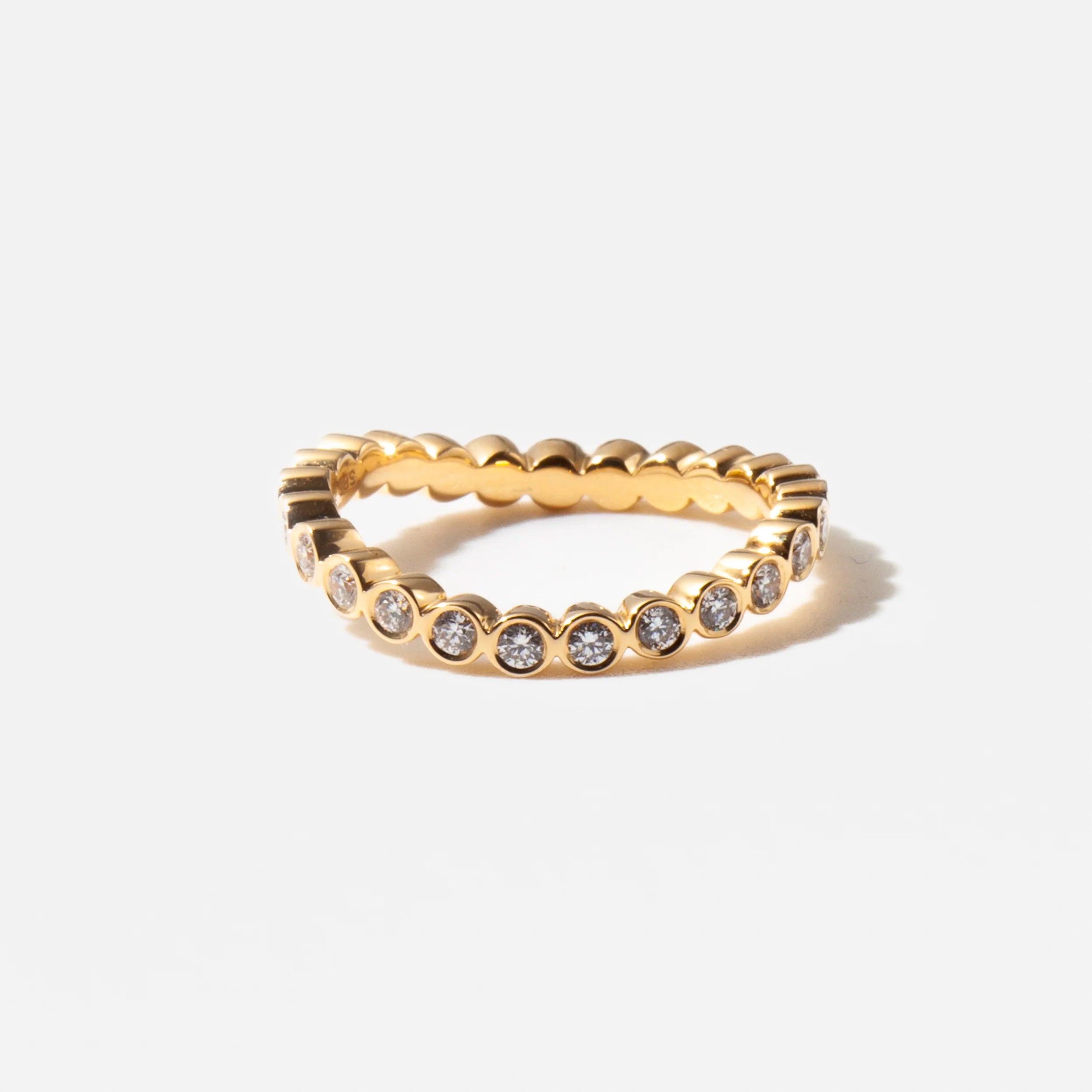 1.0 TCW Round CVD Diamond Bezel Curved Wedding Band