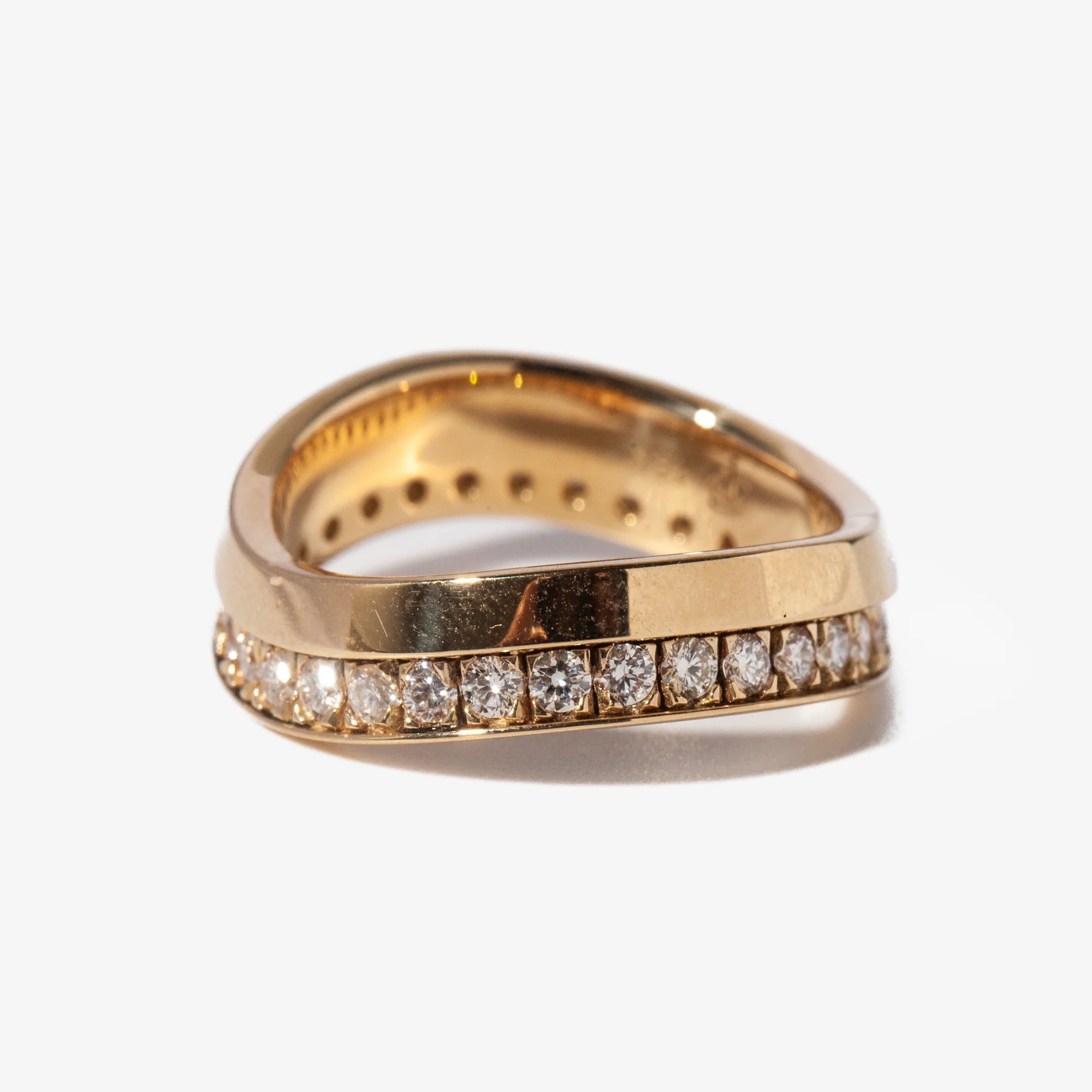0.85 TCW Round CVD Diamond Unique Wedding Band