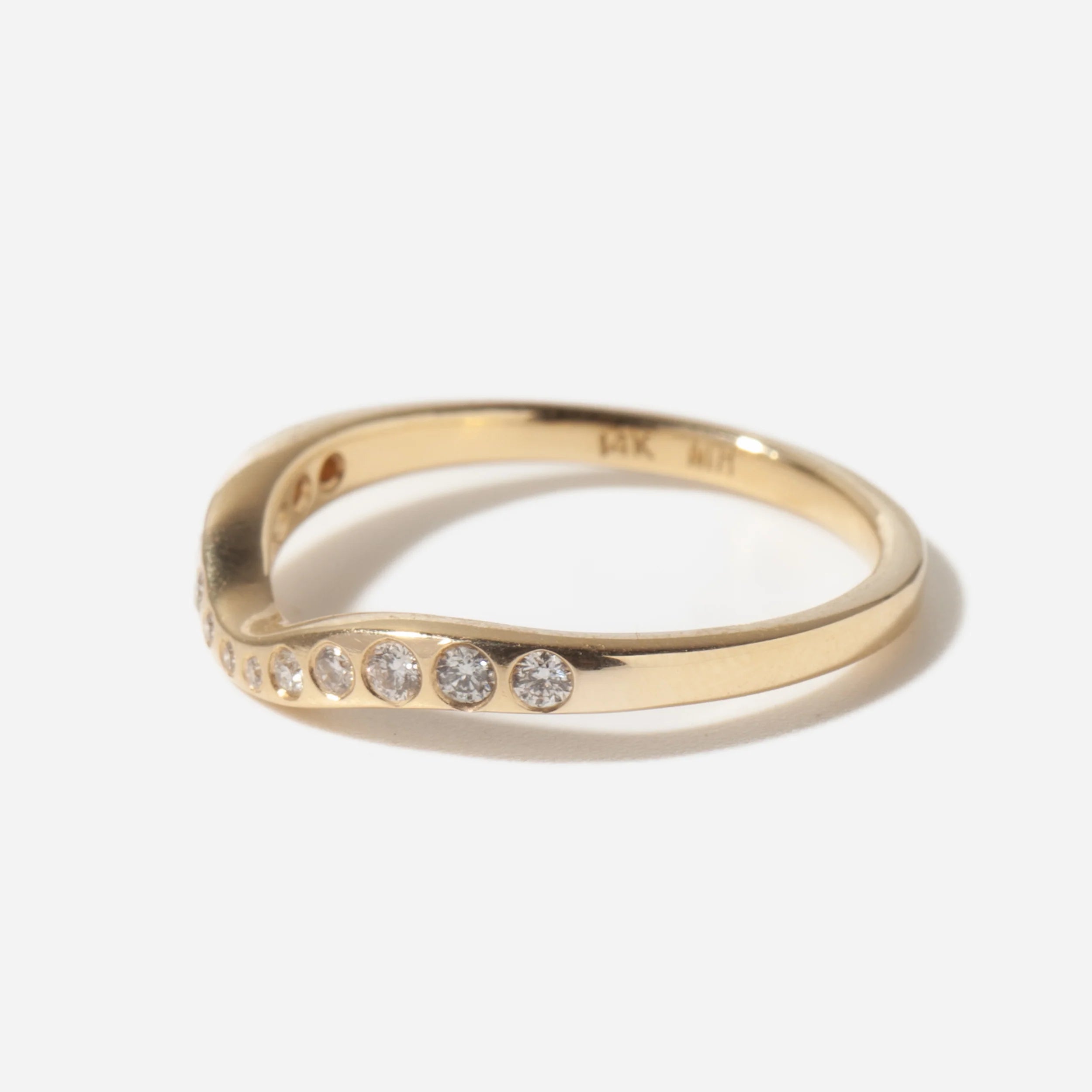 0.4 TCW Round CVD Diamond Curved Wedding Band
