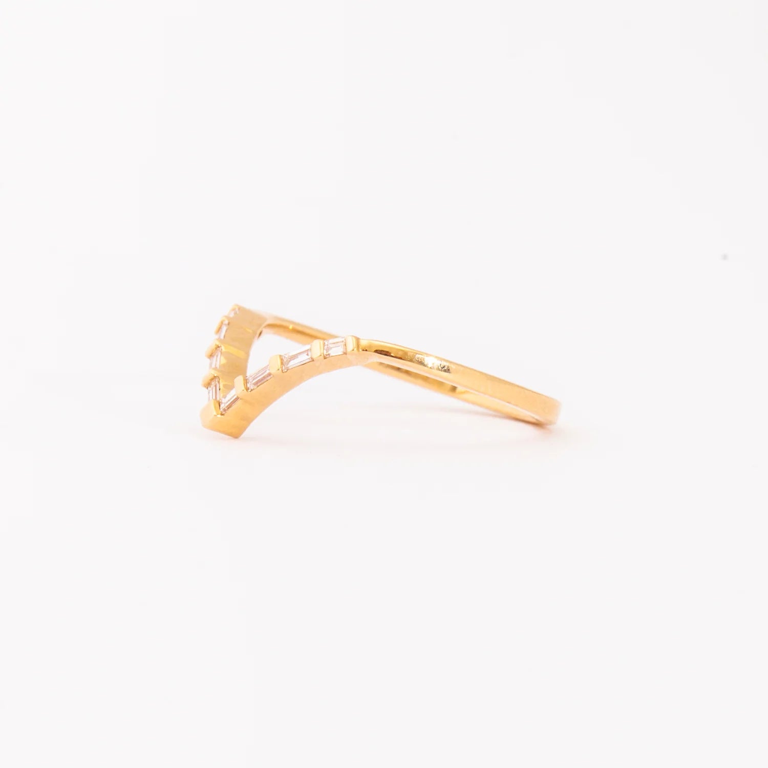 0.10 TCW Baguette CVD Diamond Curved Wedding Band
