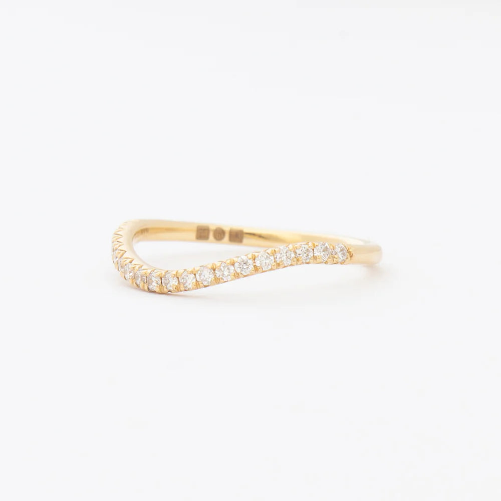 0.21 TCW Round CVD Diamond Curved Wedding Band