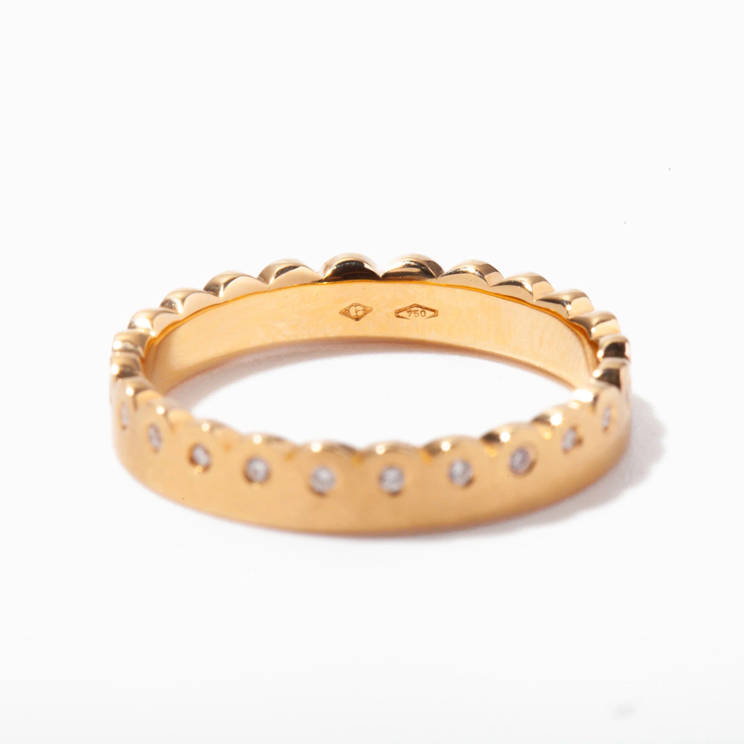 0.12 TCW Round CVD Diamond scalloped Wedding Band