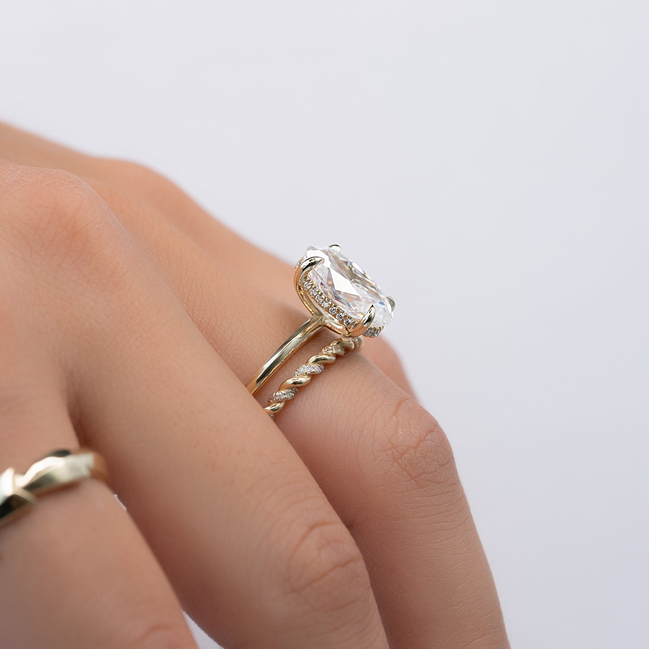 1.50 - 3.50 CT Oval Cut CVD Diamond Hidden Halo Engagement Ring