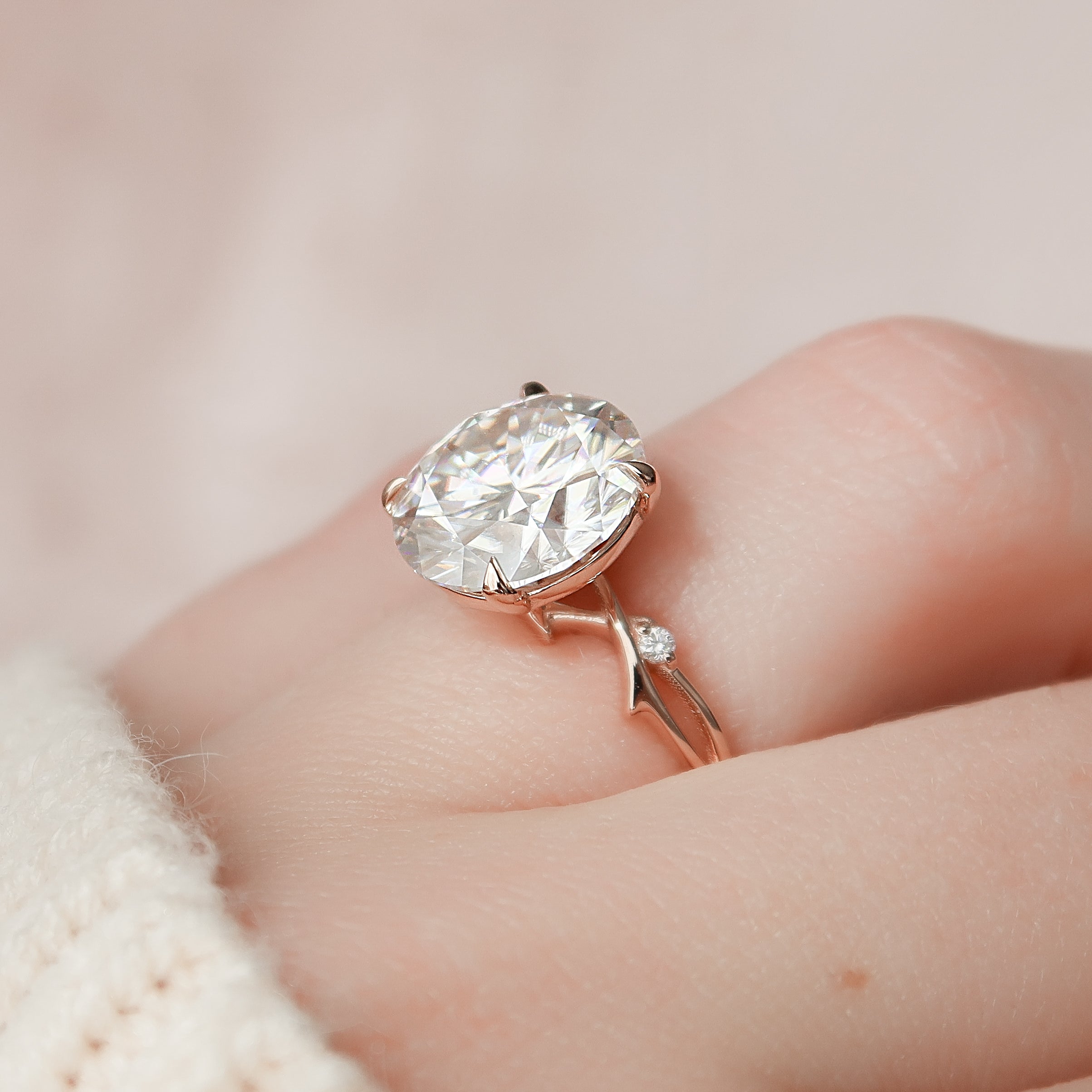 1.50 - 3.0 CT Round Cut Lab Grown Diamond Twig Setting Engagement Ring