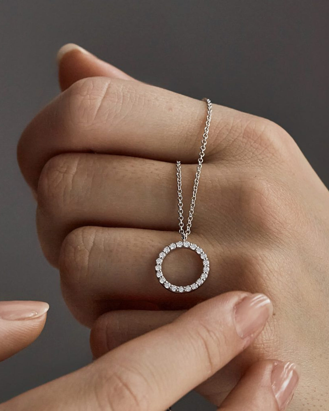 0.30 TCW Round Moissanite Diamond Circle Pendent Necklace - Camila Brown