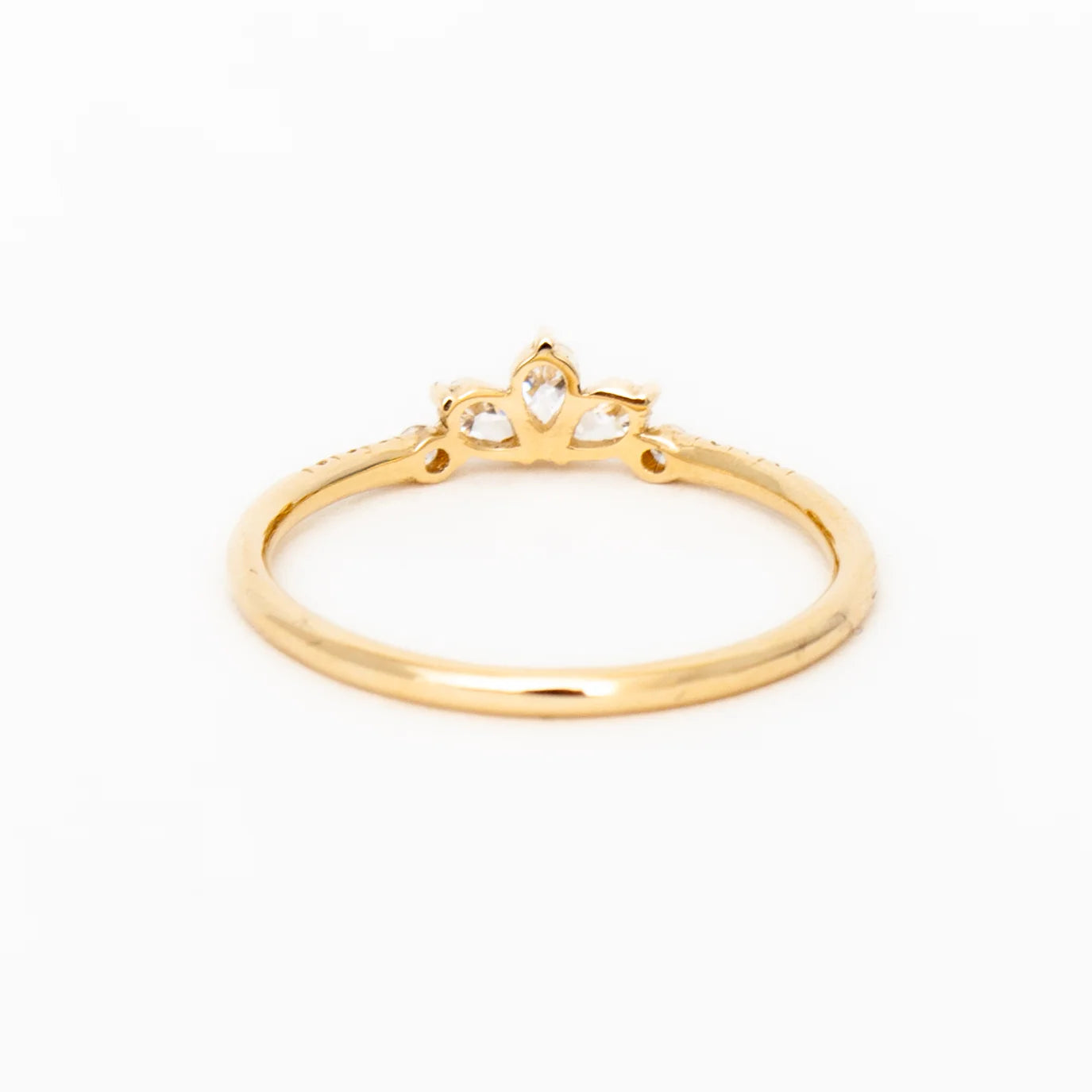 0.60 TCW Pear & Round CVD Diamond curved Wedding Band