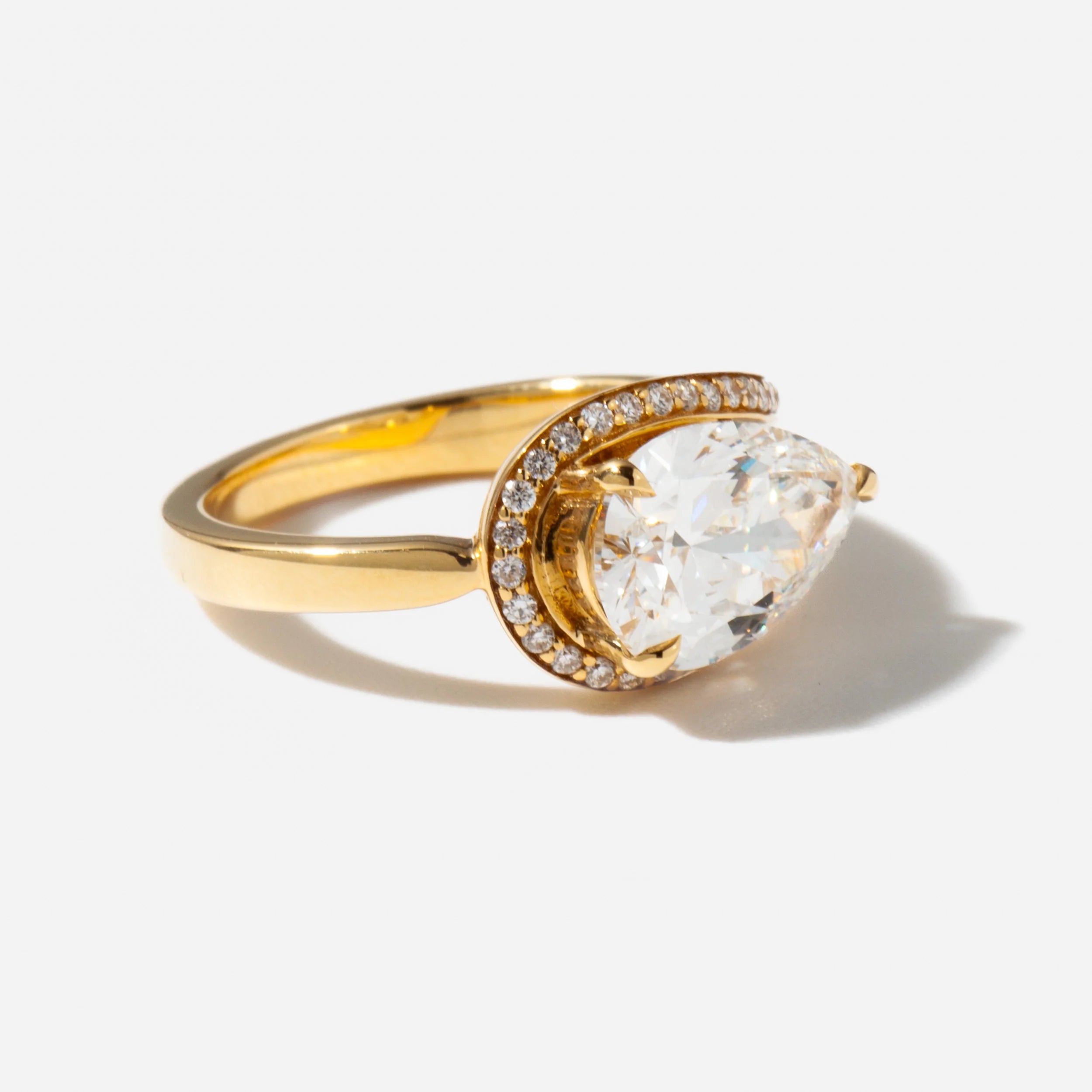 1.50 -3.50 CT Pear CVD Diamond Unique Engagement Ring