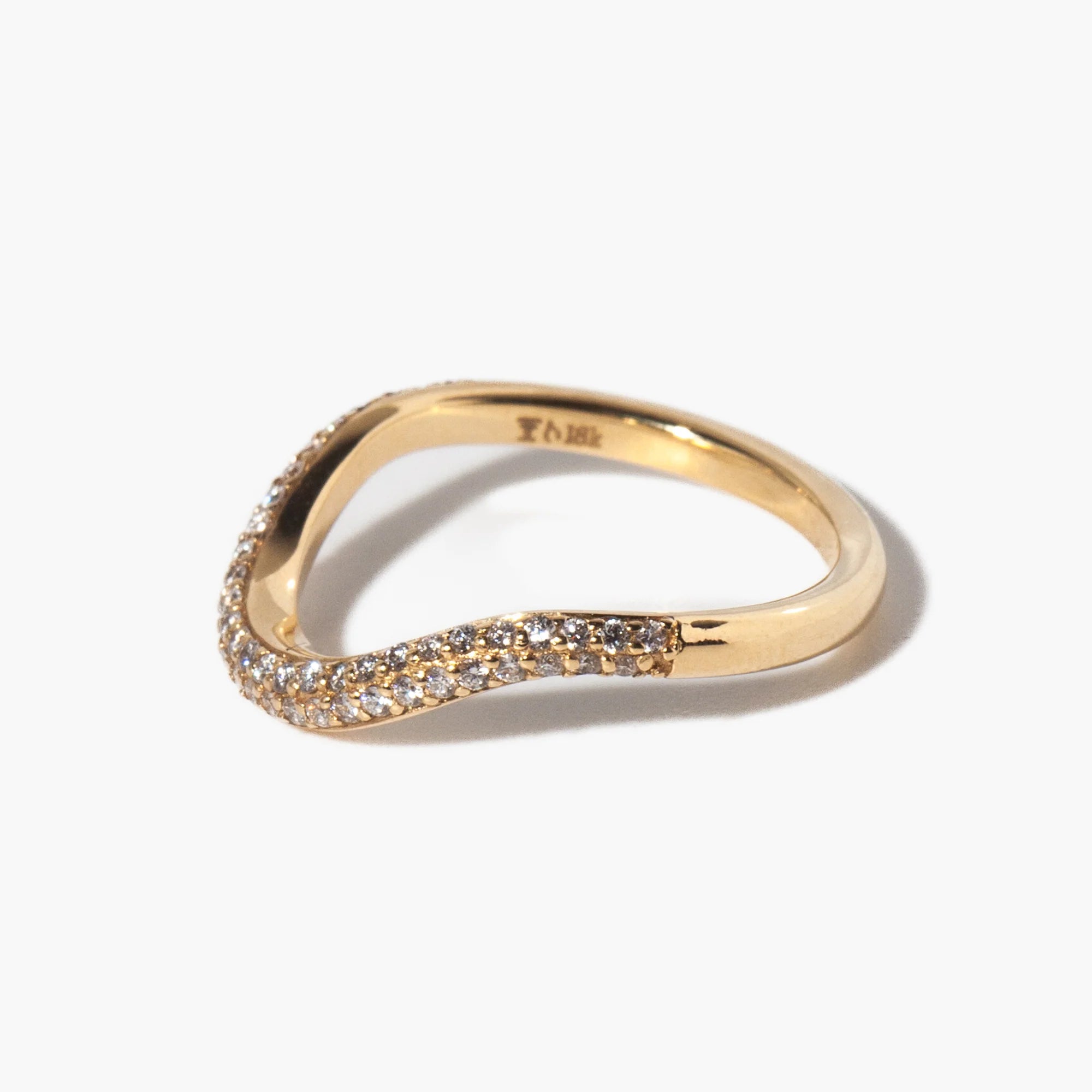0.38 TCW Round CVD Diamond curved Wedding Band