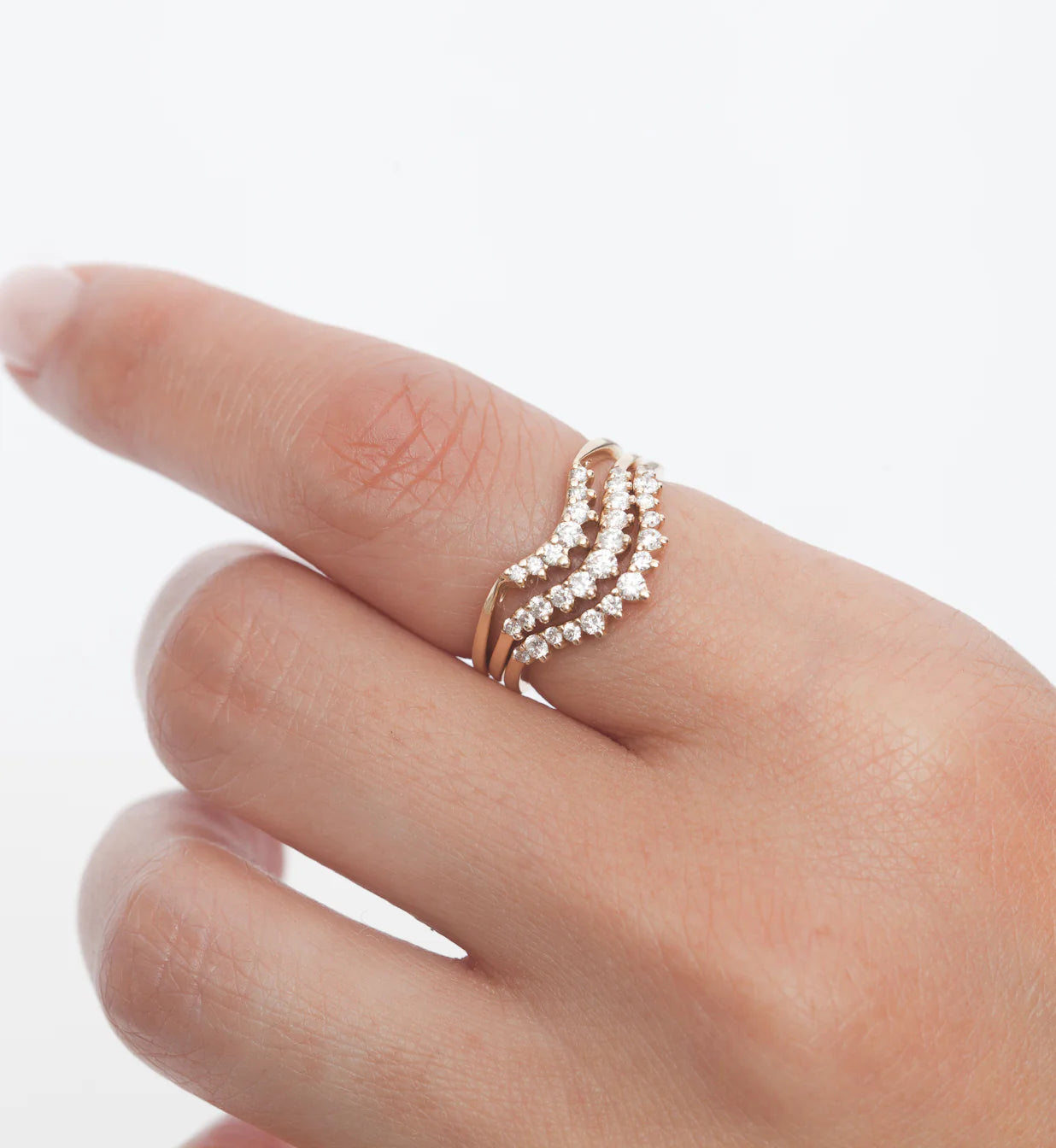 0.20 TCW Round CVD Diamond Curved Wedding Band