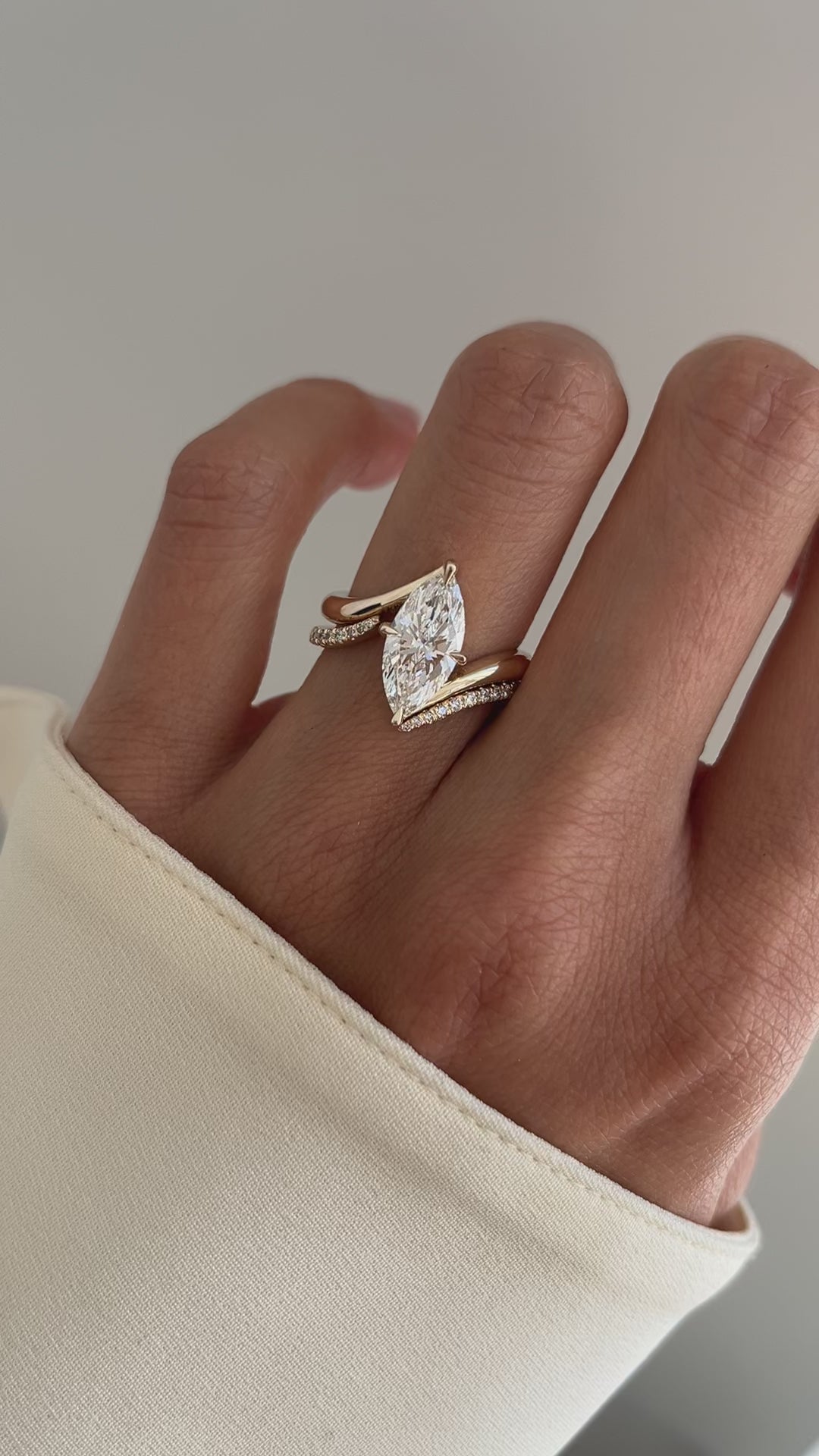 1.0 - 2.0 CT Marquise Cut Lab Grown Diamond Solitaire Bridal Set