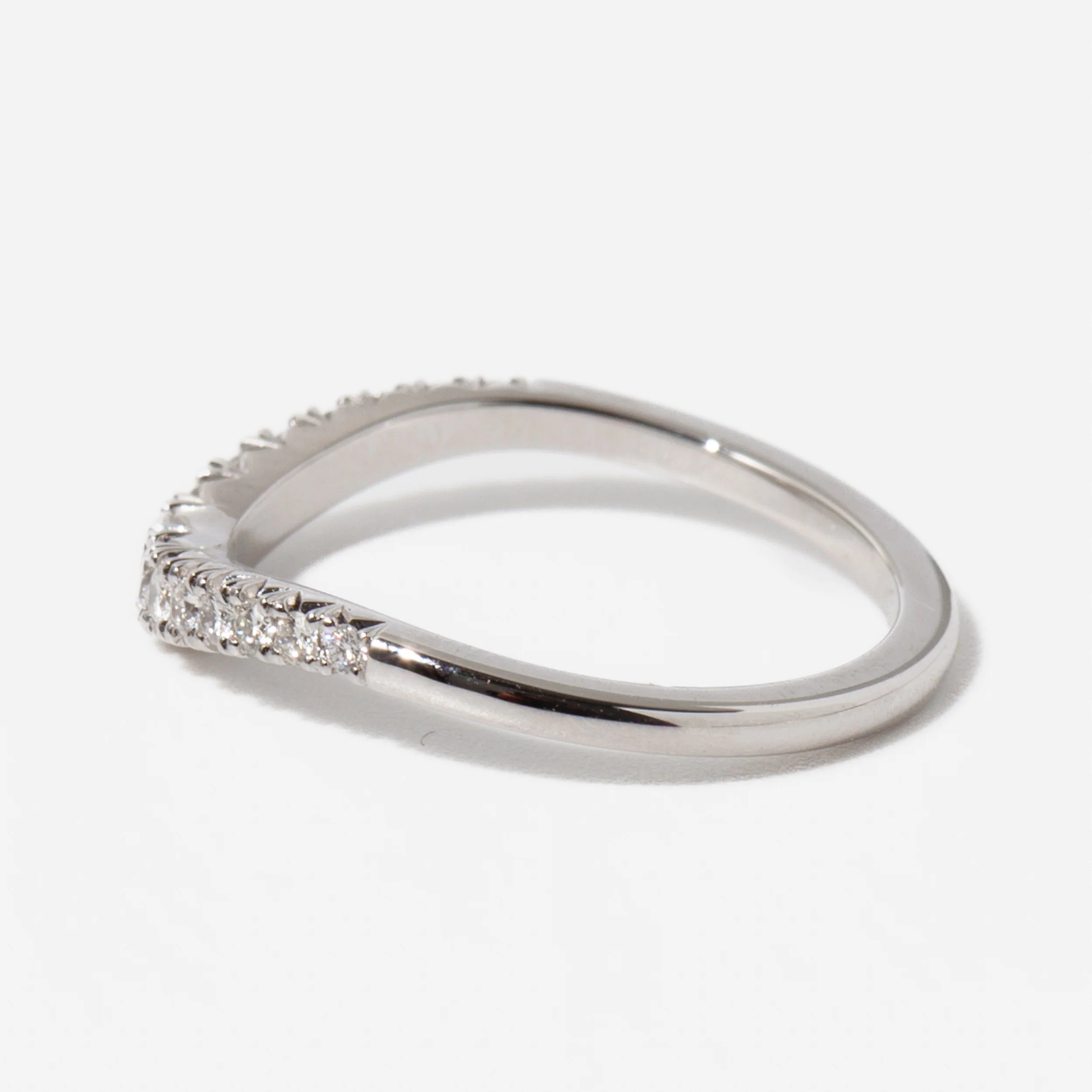 0.29 TCW Round CVD Diamond Curved Wedding Band