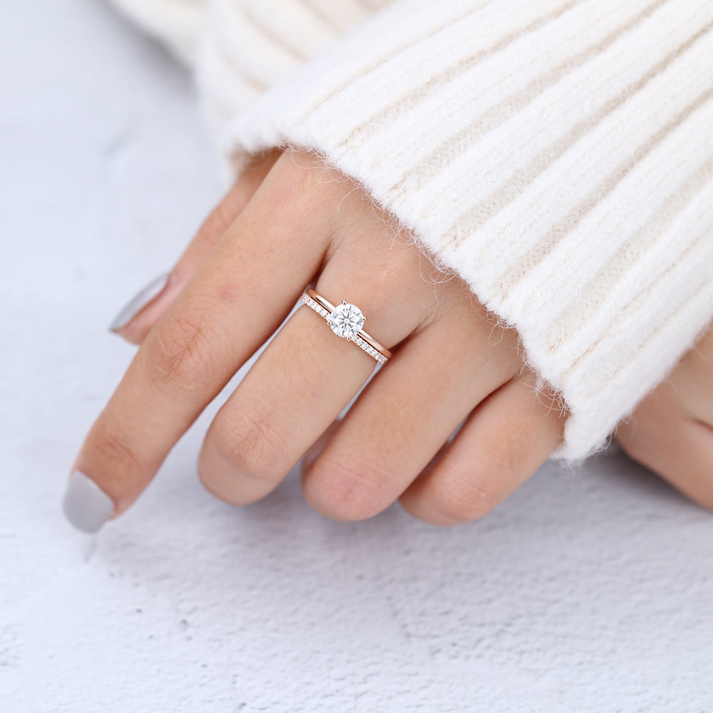 0.68 CT Round Moissanite Solitaire Bridal Ring Set - Camila Brown