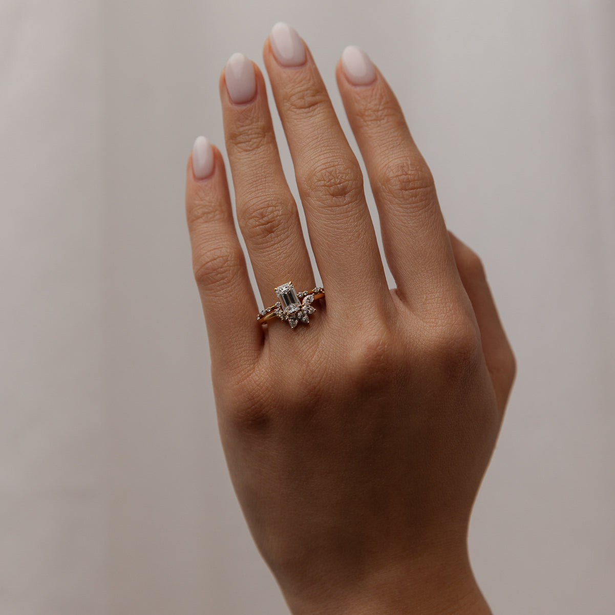 1.0 -3.0 CT Emerald Lab Grown Diamond Dainty Engagement ring