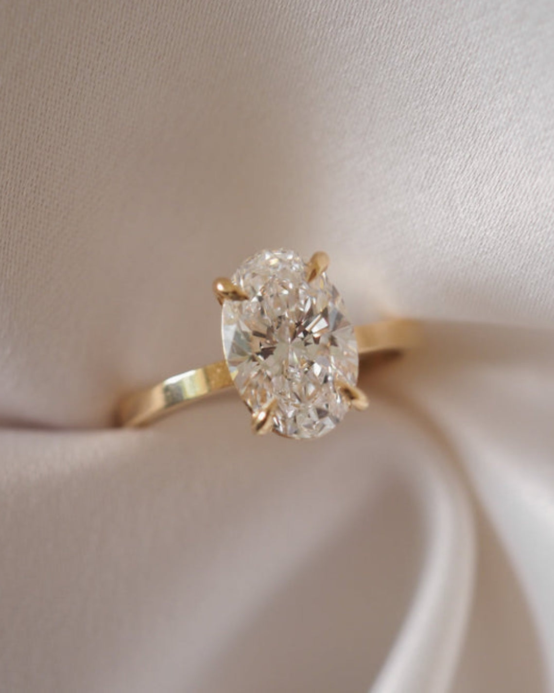 Oval cut moissanite solitaire engagement ring in white gold setting, 1.0-3.0 CT