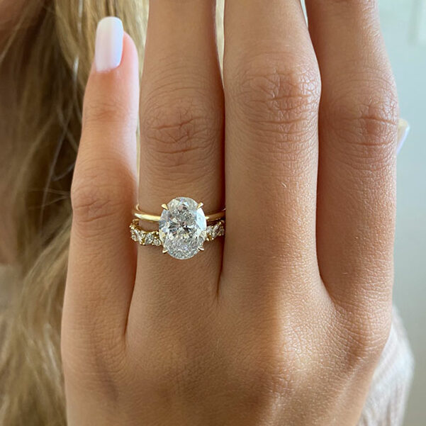 0.80 CT Marquise & Round Moissanite Diamond Alternative Stone Wedding Band - Camila Brown