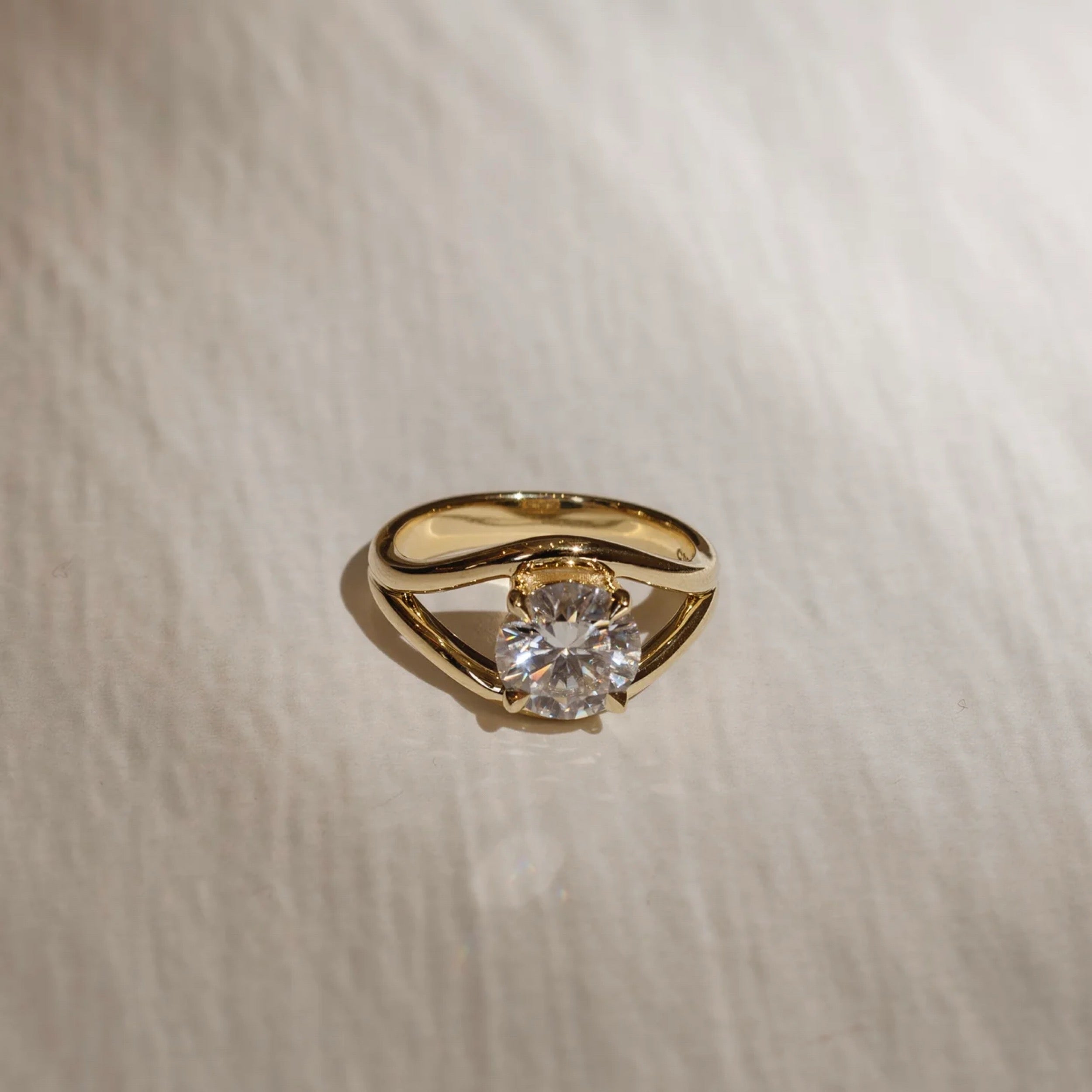 1.0 - 3.0 CT Round Lab Grown Diamond Split Shank Engagement Ring