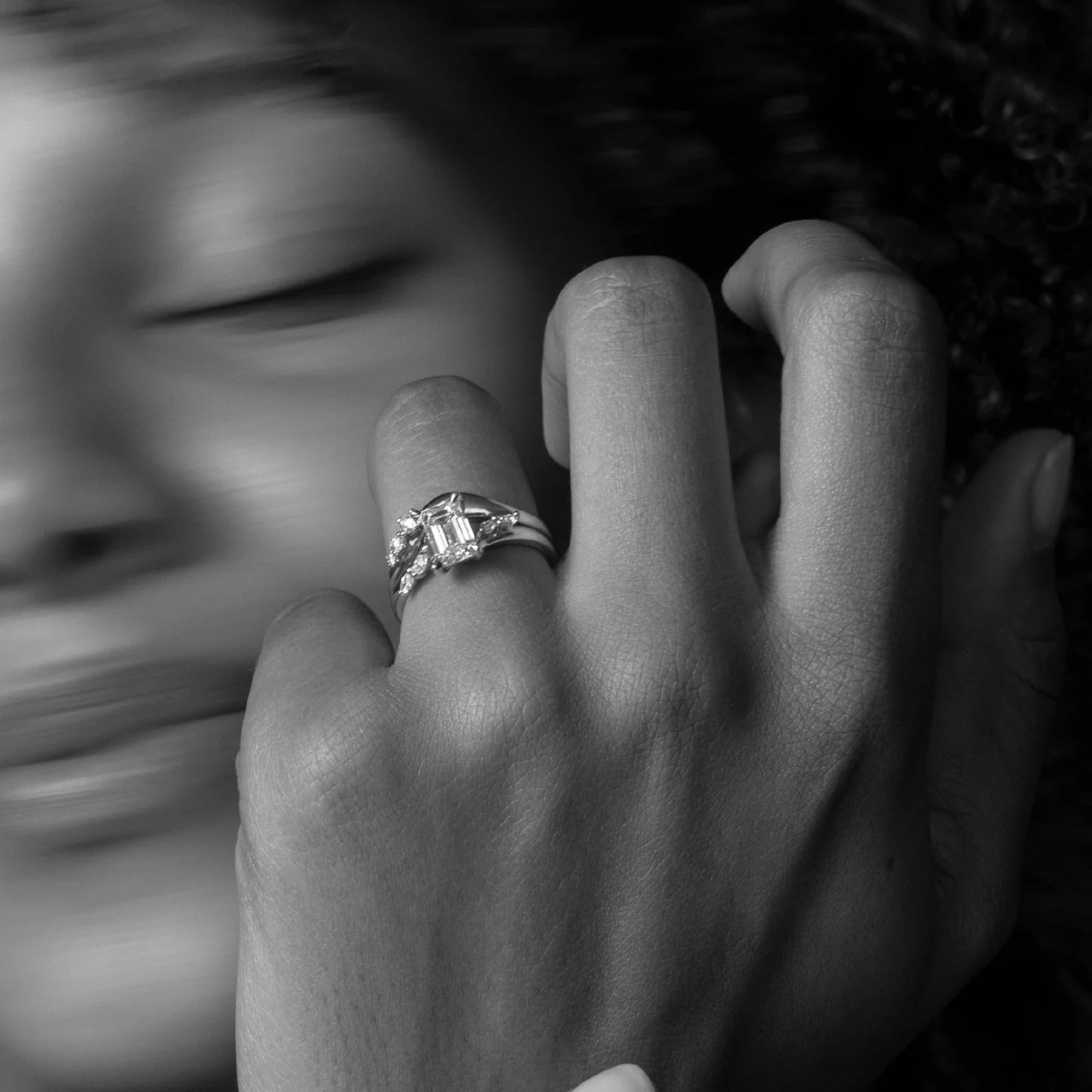 2.0 - 4.0 CT Emerald Lab Grown Diamond Twisted Band Engagement Ring