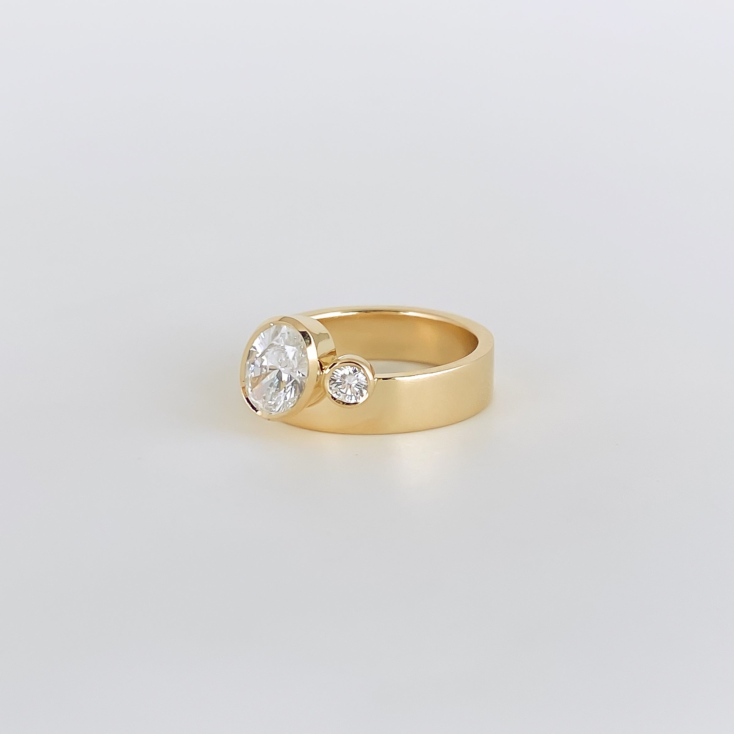 1.0 - 3.0 CT Oval CVD Diamond unique Engagement ring