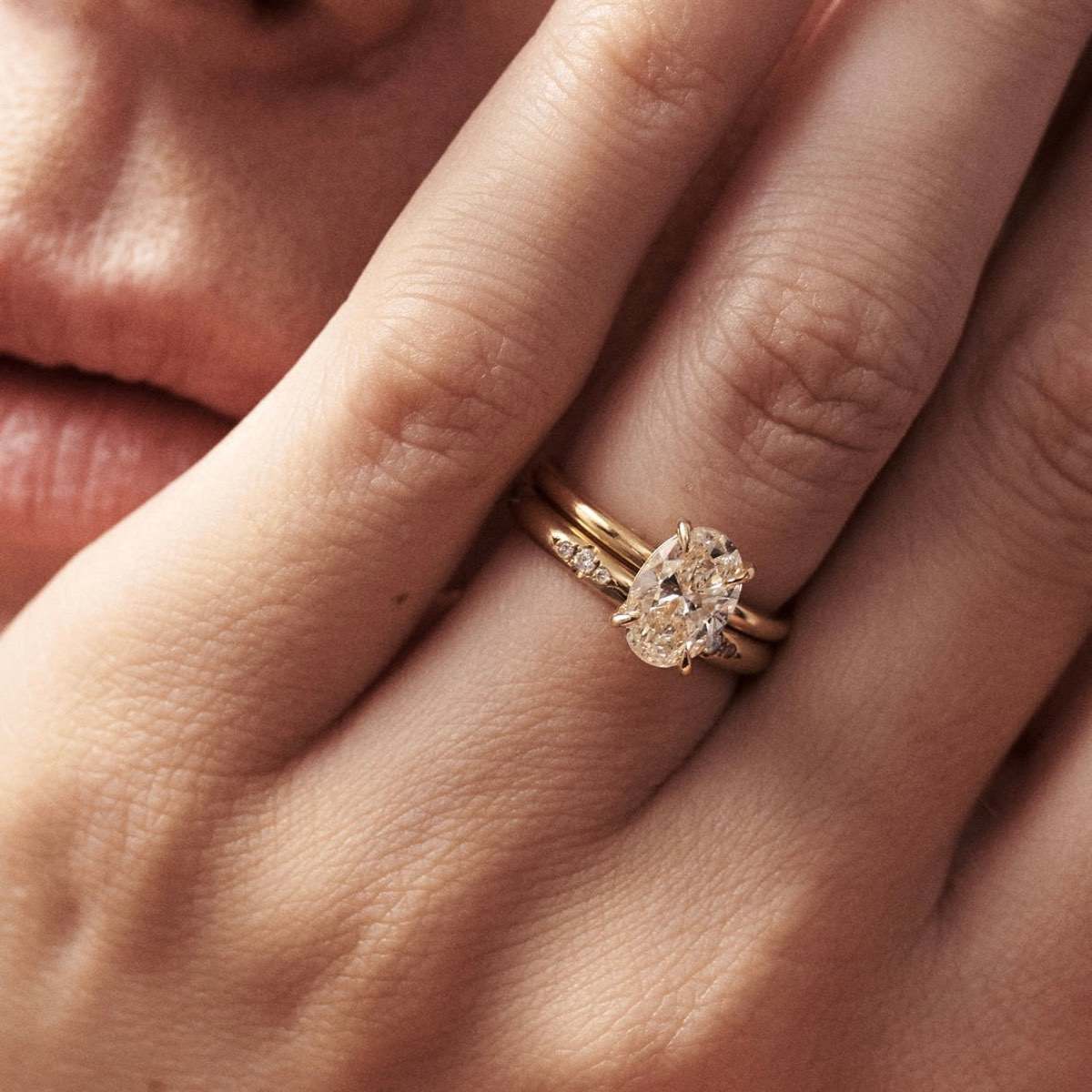 1.5 CT Oval G/VS1 CVD Diamond Solitaire Engagement Ring - Camila Brown