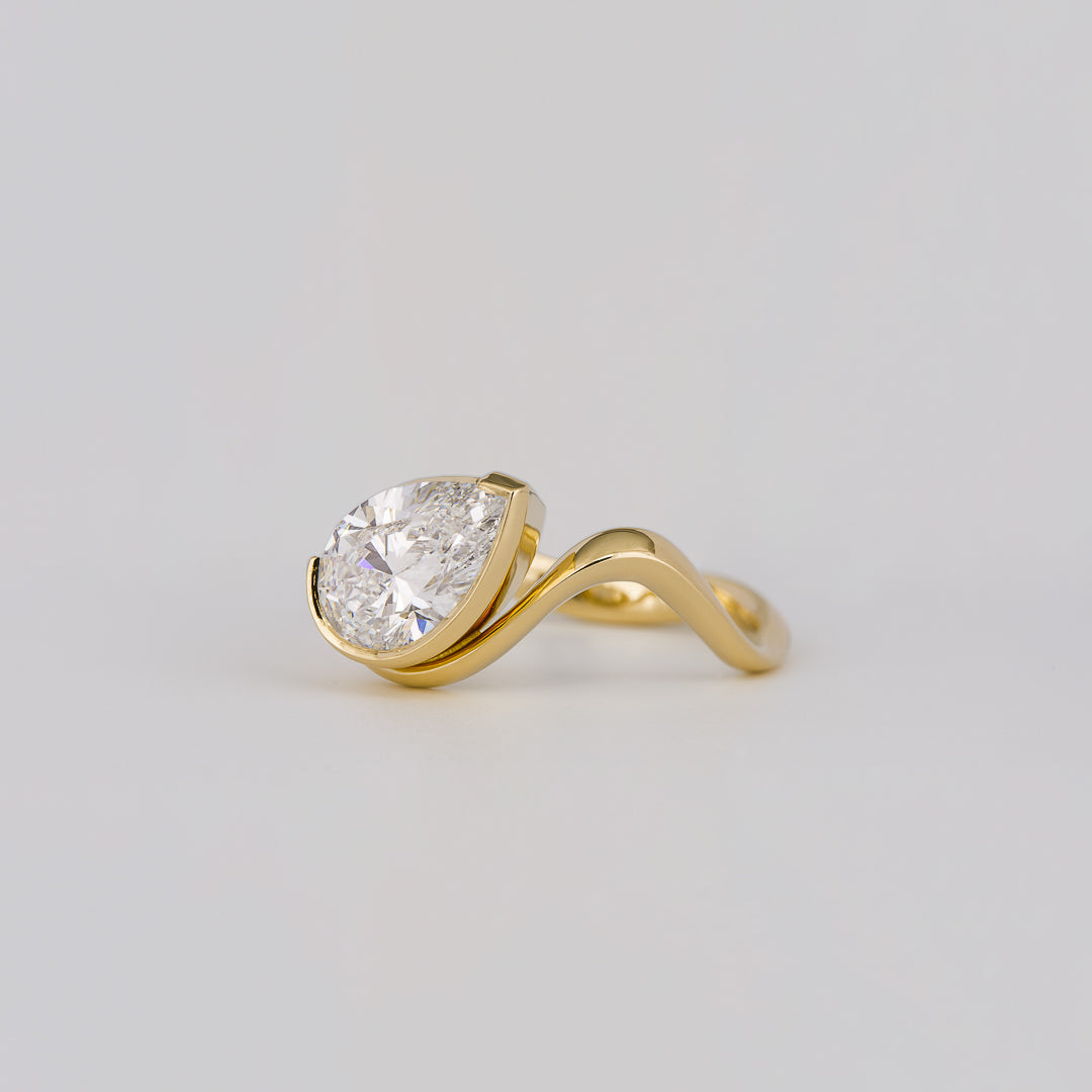 1.54-3.50 CT Pear Cut Lab Grown Diamond Unique Engagement ring
