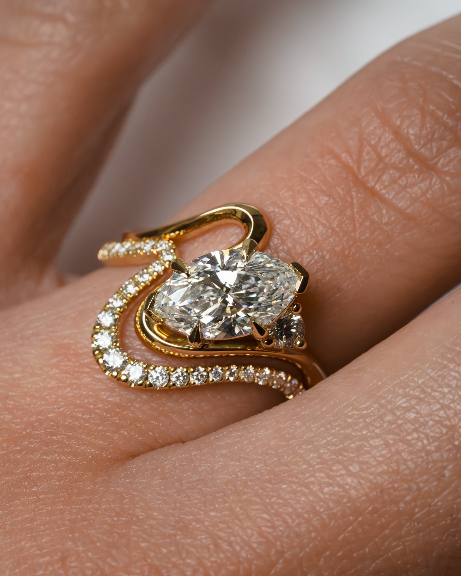 0.40 TCW Round Lab Grown Diamond Curved Wedding Band