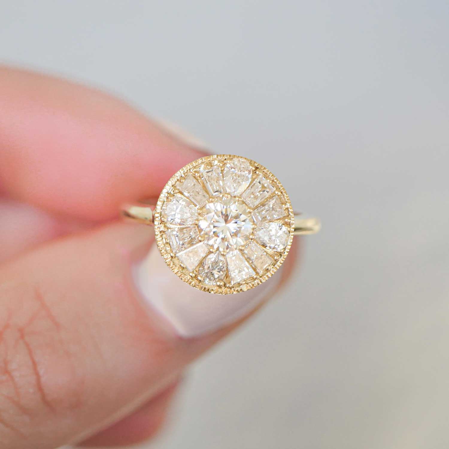 0.4 CT Round Shape Halo Setting Lab Grown Engagement Ring