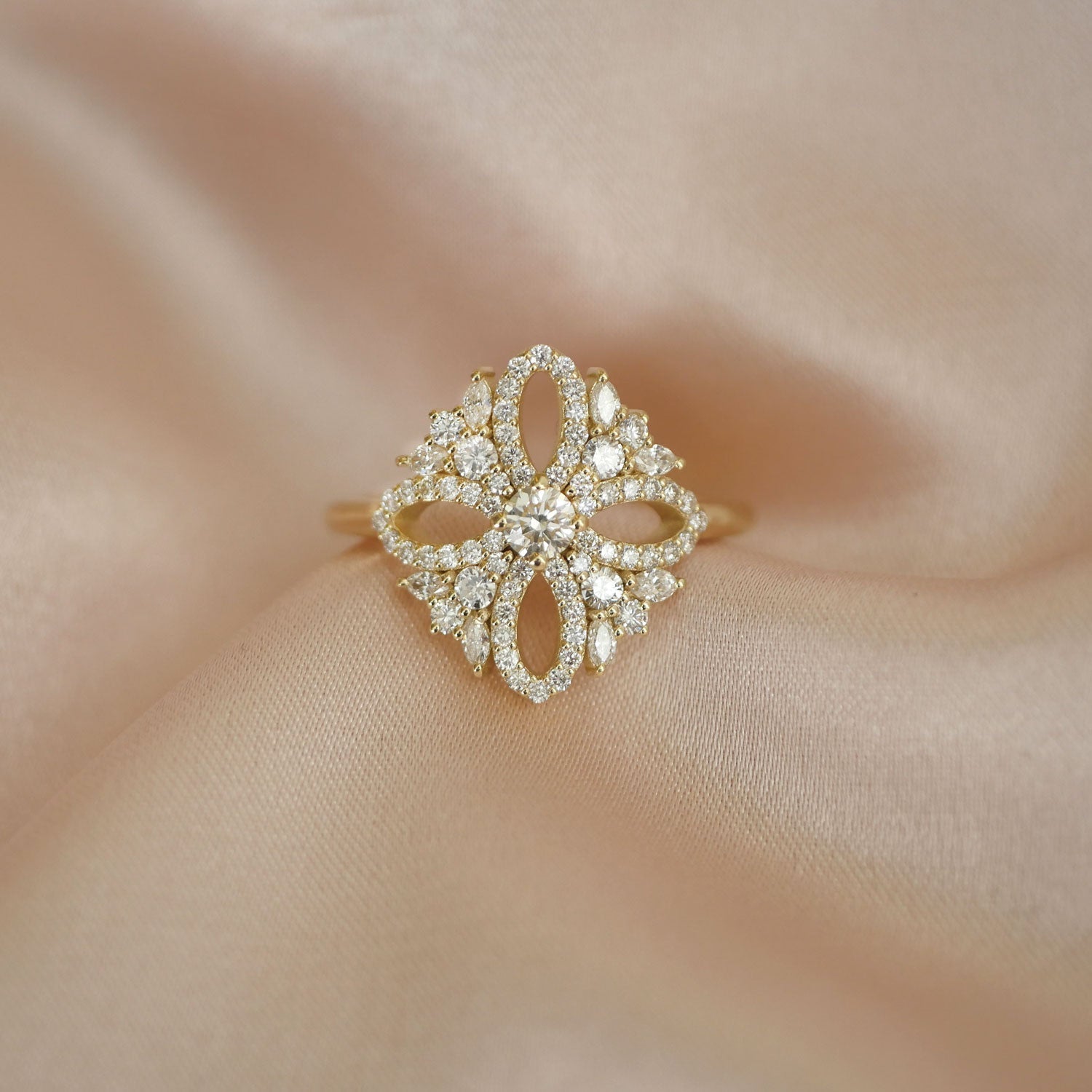 1.0 CT Round Shape Lab Grown vintage-inspired Engagement Ring