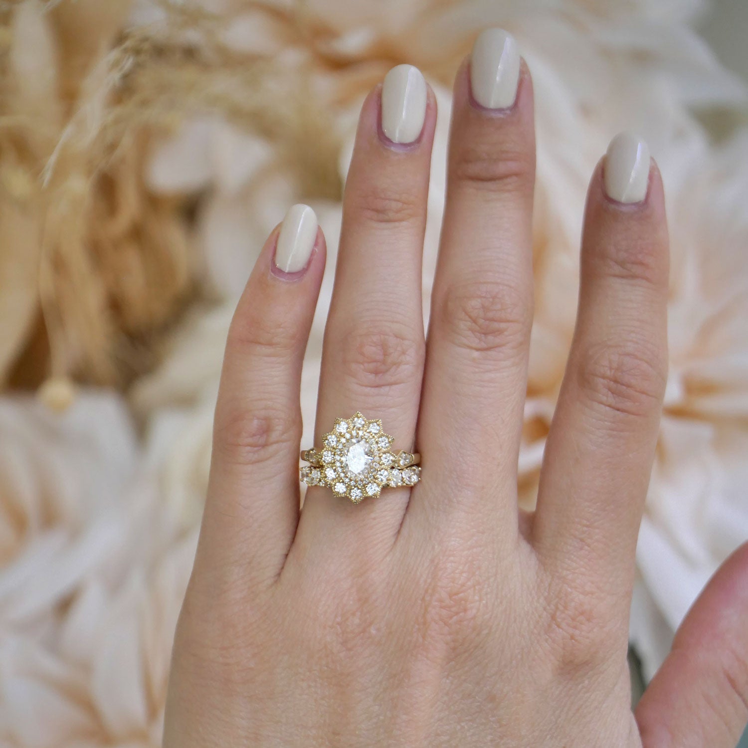 0.75 CT Oval Shape Moissanite Sunflower Engagement Ring