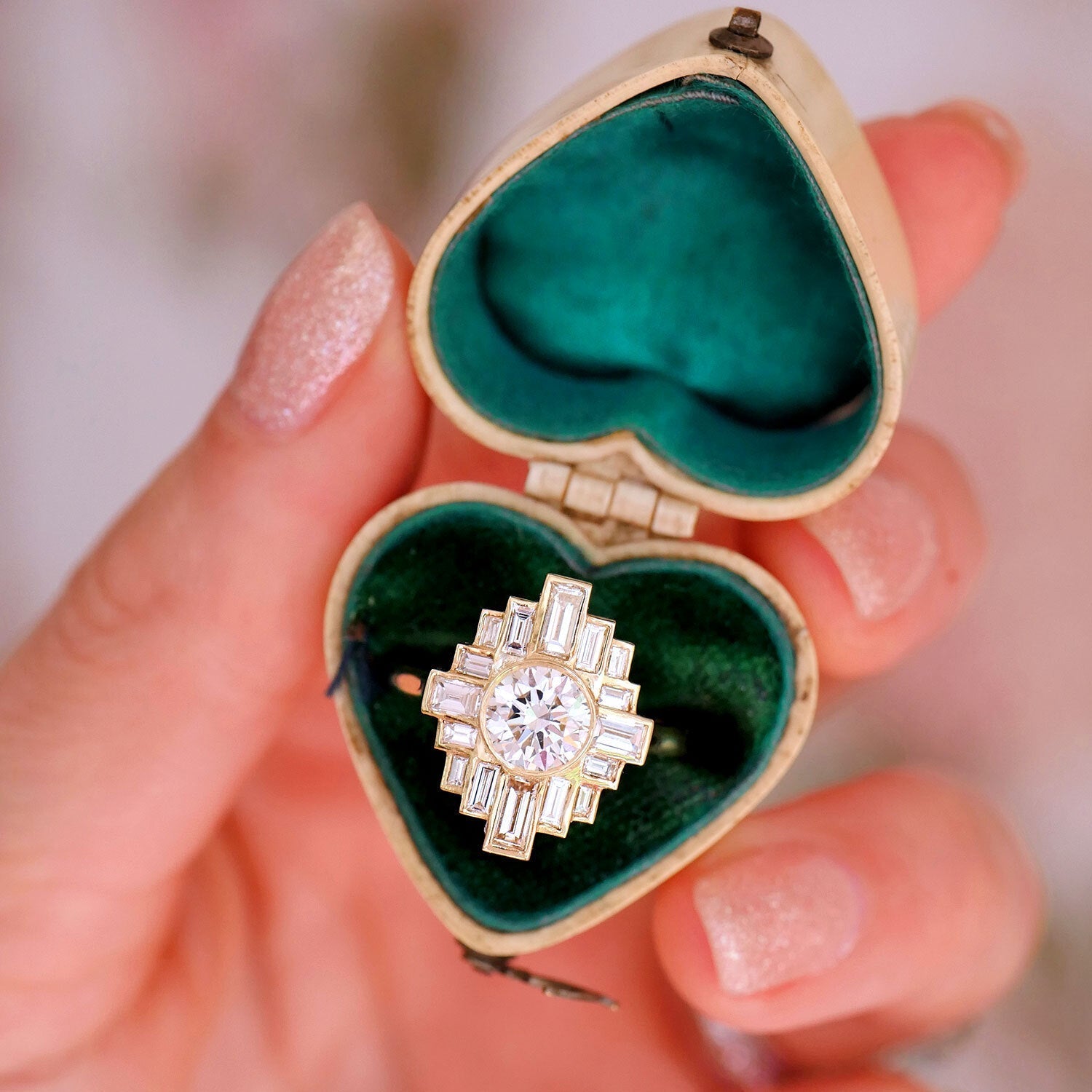 0.85 CT Round Shape Lab Grown Art Deco Setting Engagement Ring