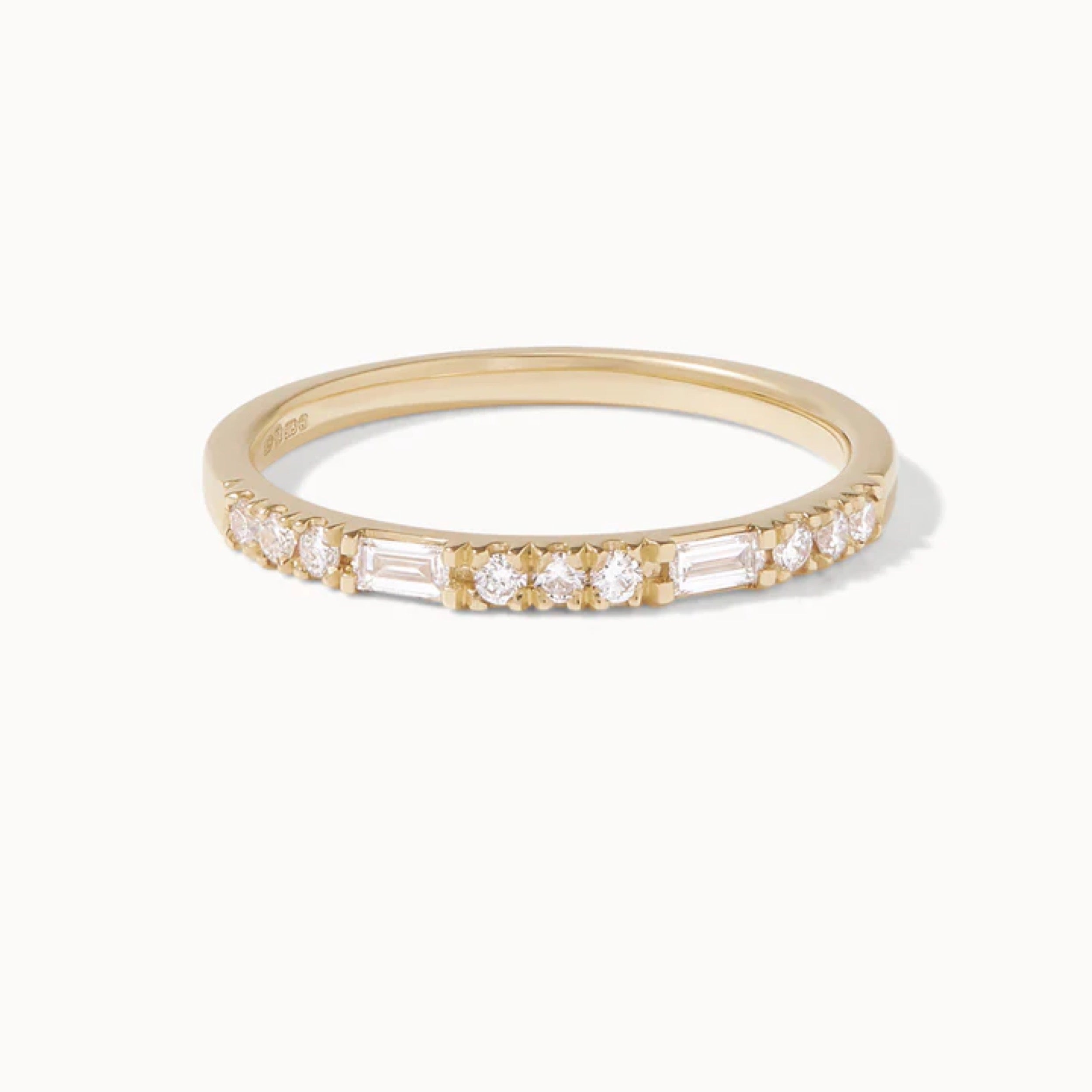 0.70 TCW Diamond Dual Cut Wedding Band