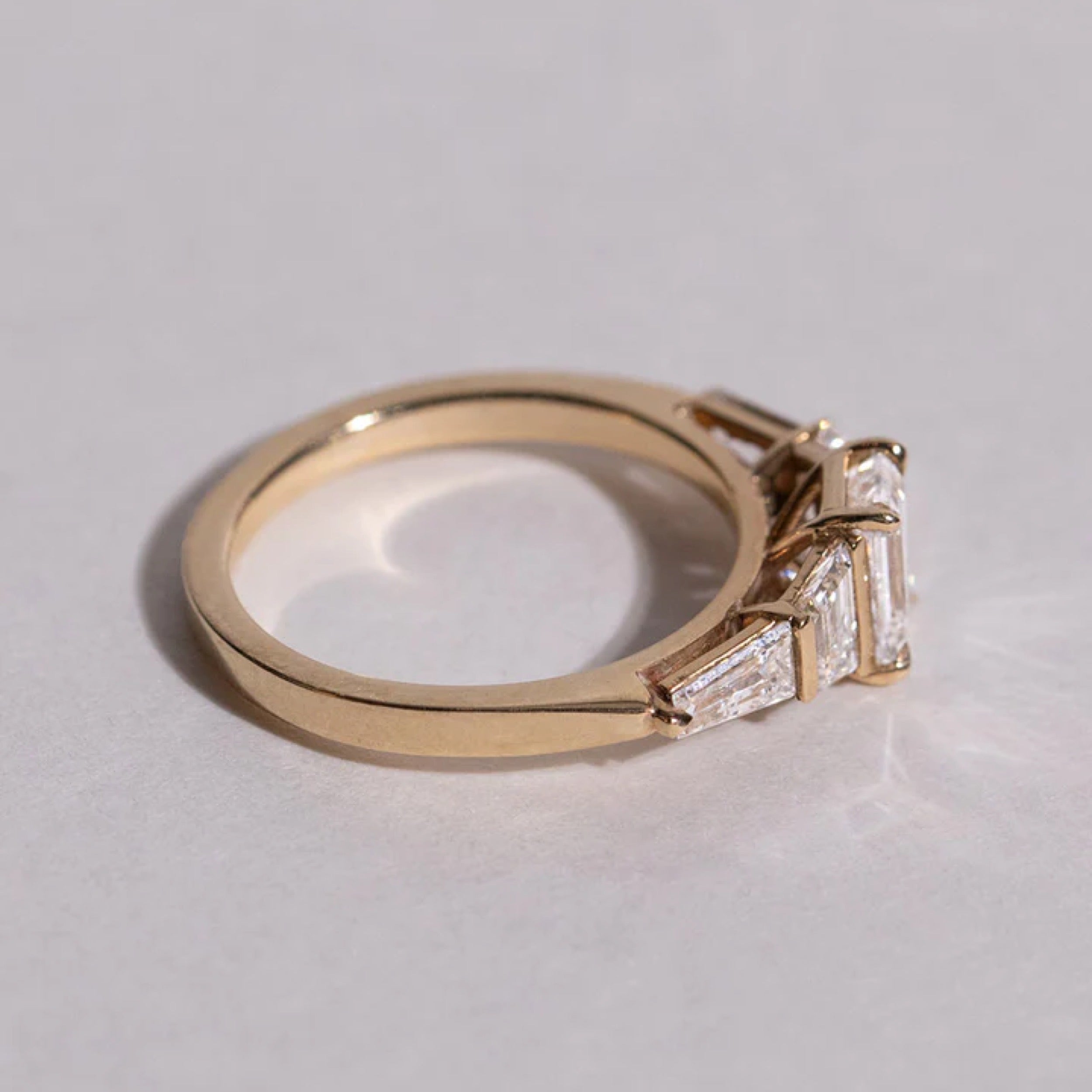 1.02 - 3.0 CT Emerald Cut CVD Diamond Solitaire Five Stone Setting Engagement Ring