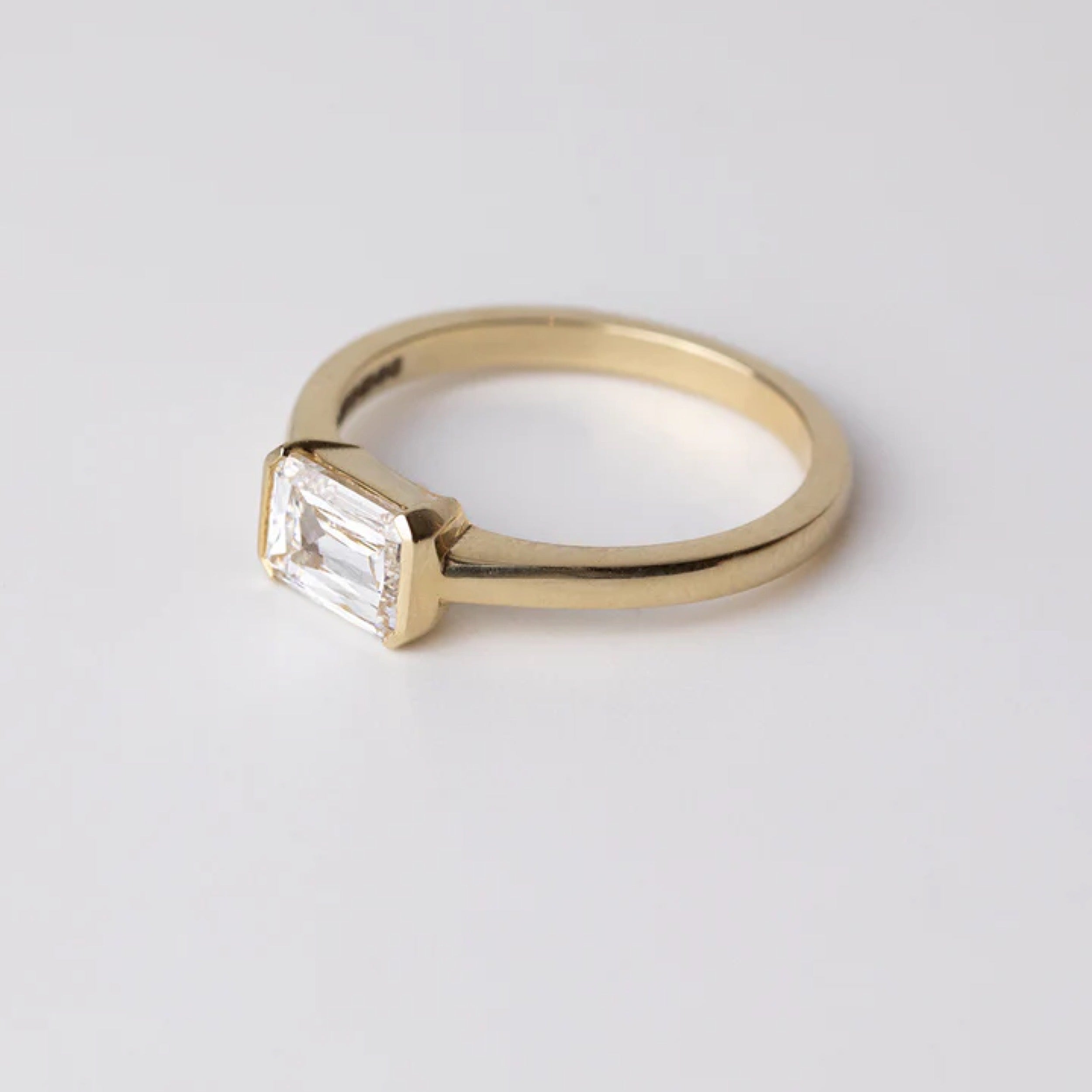 1.2 - 2.5 CT Emerald Cut CVD Diamond Half Bezel Setting Engagement Ring