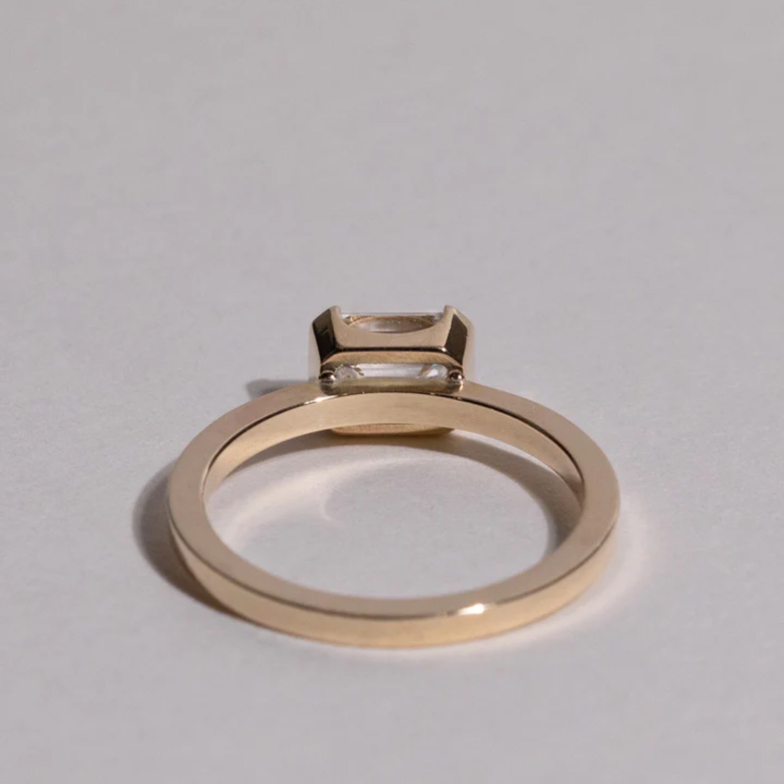 1.0 - 3.0 CT Emerald Cut CVD Diamond Bezel Setting Engagement Ring